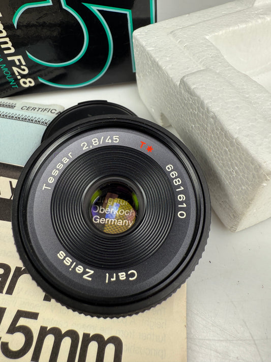 Contax Carl Zeiss T* Tessar 45mm f2.8 Lens 6731586 C/Y Japan