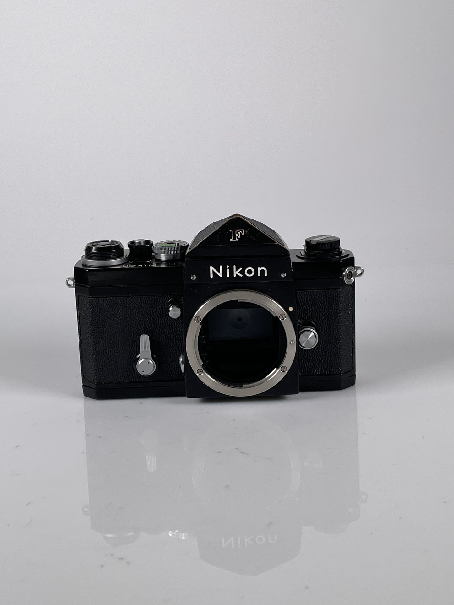 Nikon F Black body prism eye level finder 35mm film camera