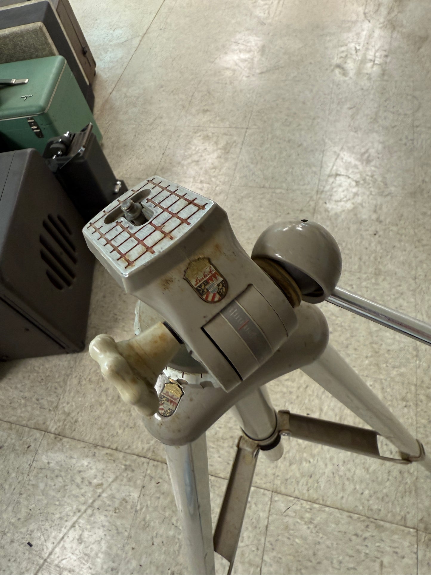 Linhof Tripod With 3D 3 way pan tilt head II Technika