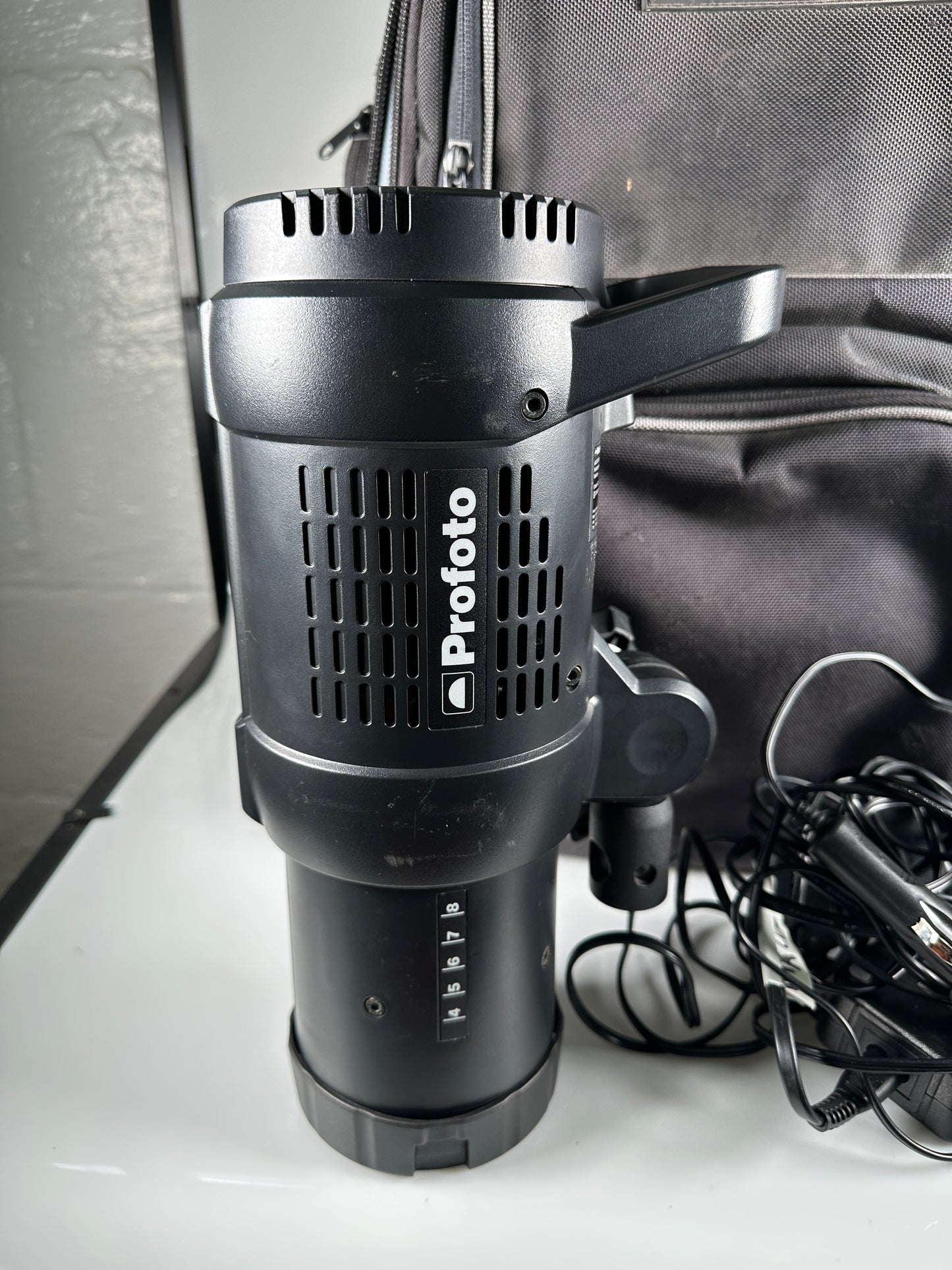Profoto B1X 500 AirTTL Monolight with backpack