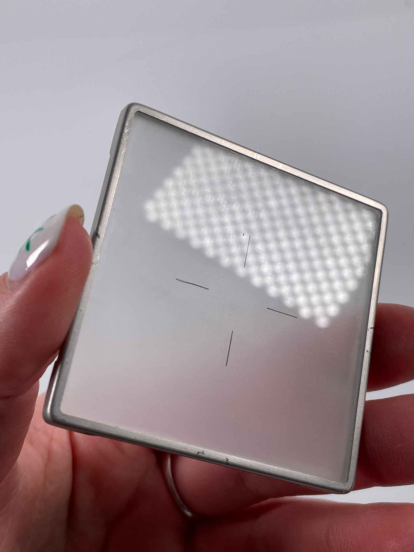 Hasselblad 42161 Standard Focusing Screen Cross Hair for 500 Series