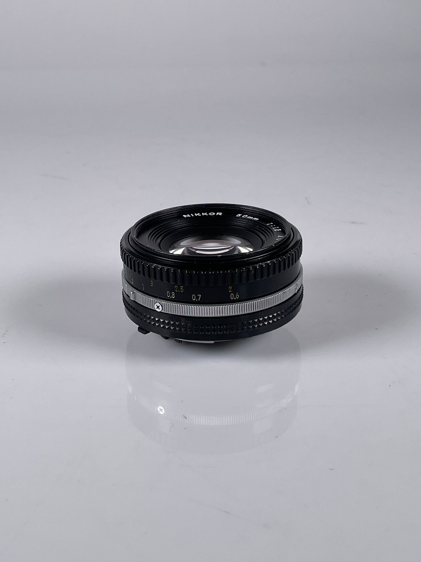Nikon Nikkor Ai-s AIS 50mm f/1.8 Lens Prime Pancake SLR