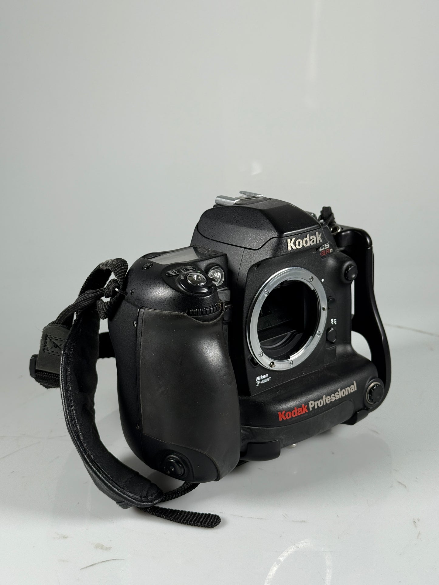 KODAK PRO SLR N PRO SLR/N DIGITAL CAMERA BODY NIKON MOUNT RARE