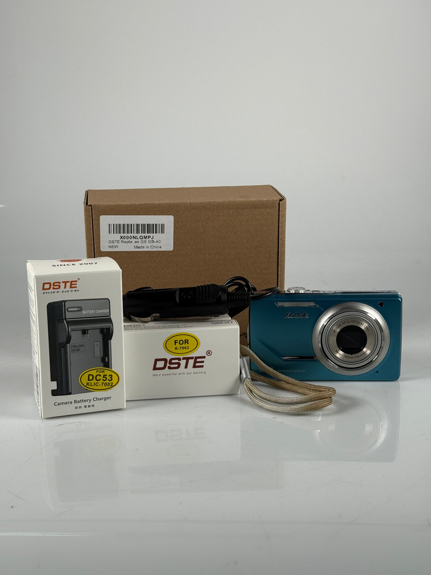 Kodak EasyShare M380 10.2MP Compact Digital Camera Blue