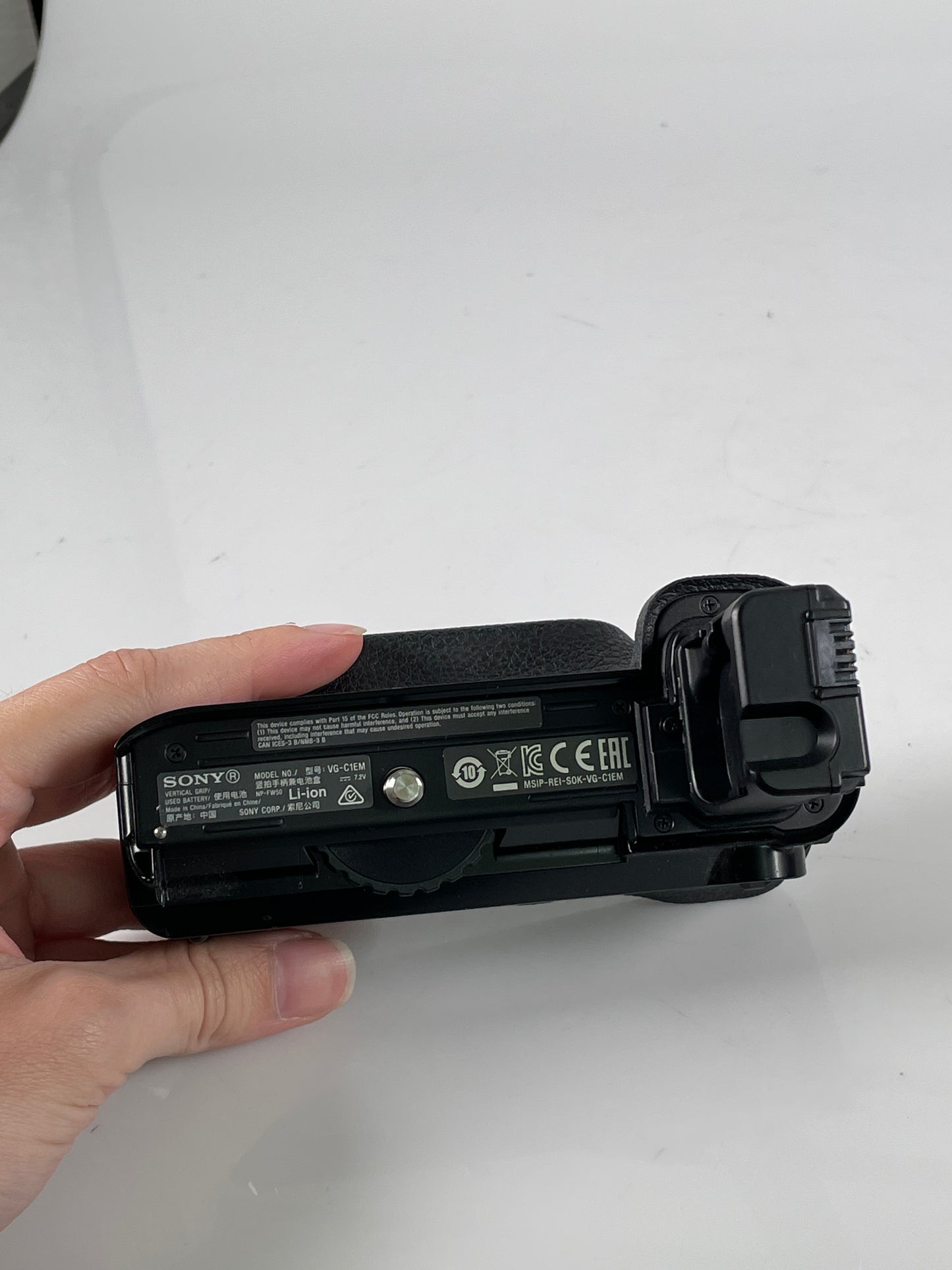 Sony VG-C1EM Vertical Battery Grip for Alpha a7, a7R, a7S