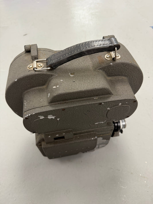 BACH Auricon CM-71 Cinema Sound Camera w/parralax viewfinder Kodak 15mm lens