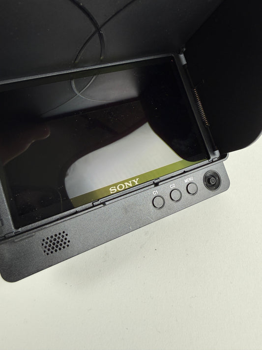 Sony CLMFHD5 CLM-FHD5 Clip-on 5" Full HD LCD On-Camera Monitor, 1920x1080