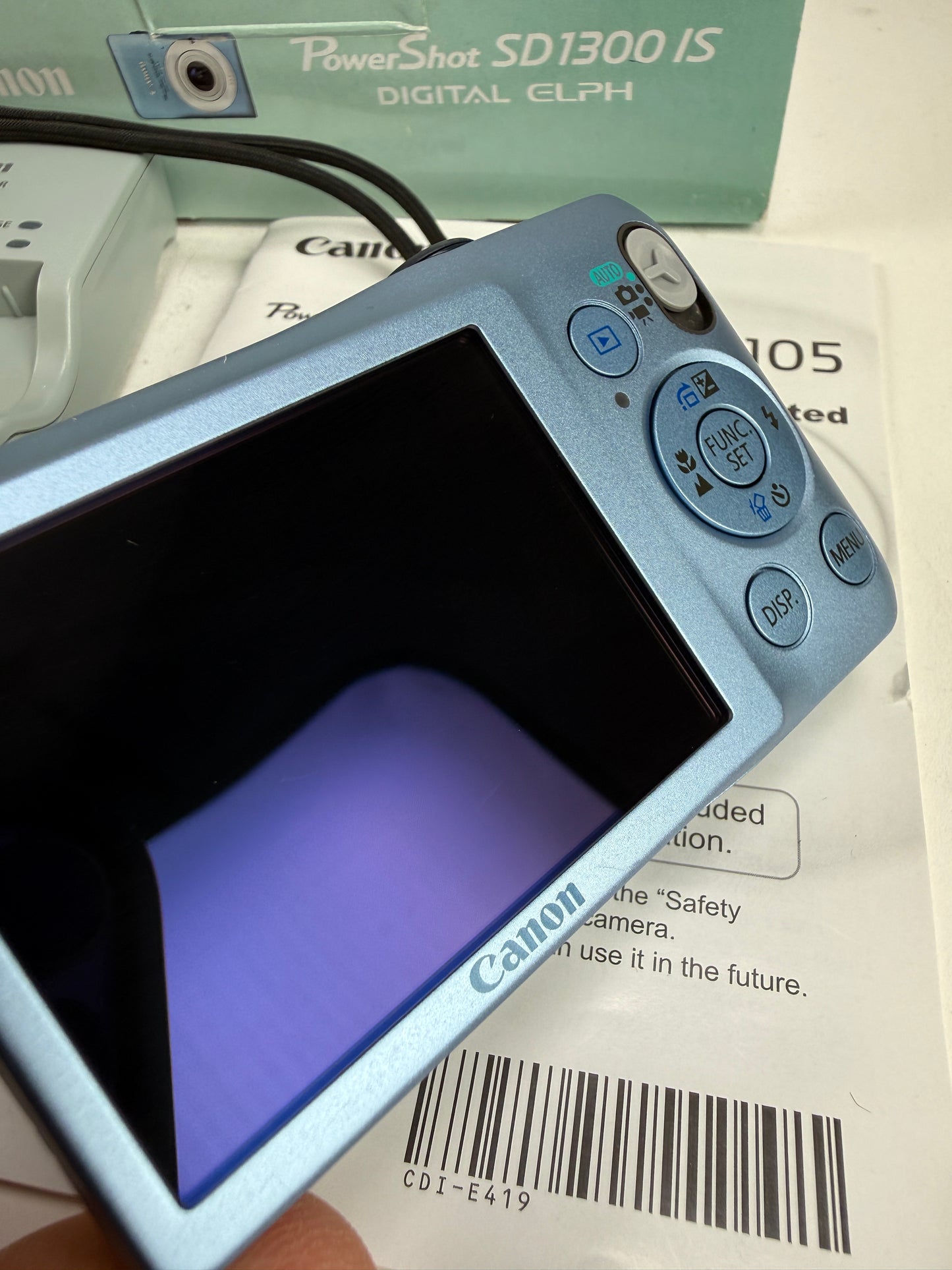 Canon PowerShot SD1300 IS Digital ELPH 12.1 MP Blue