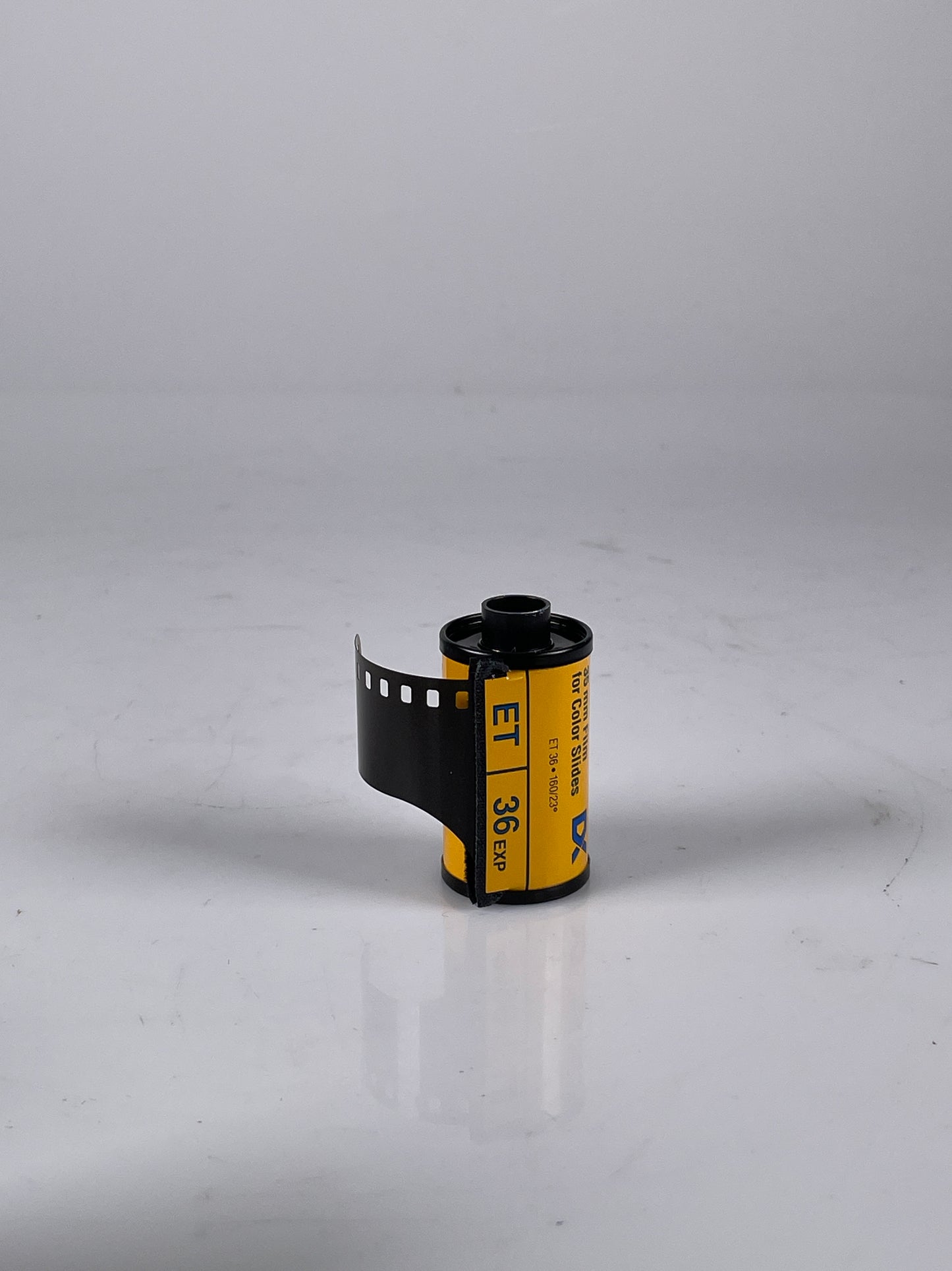 Kodak Ektachrome 160T Tungsten ISO 35mm Slide Film 1 Roll 36 Exposures