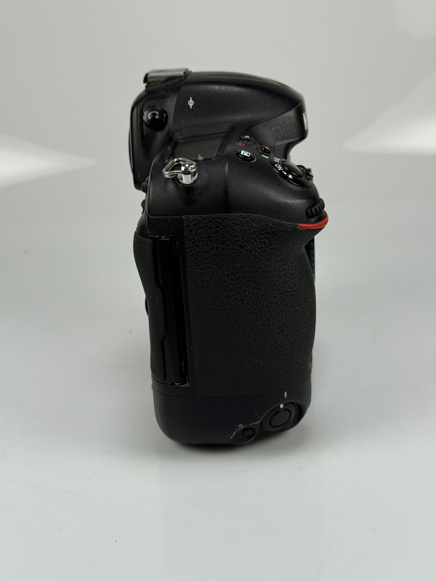 Nikon D4 16.2MP Digital SLR Camera Body