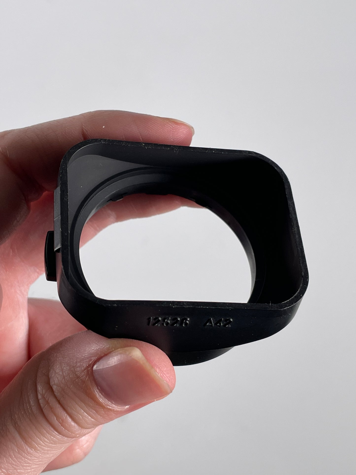 Leica Leitz 12526 Lens Hood For Summicron M 35mm f/2 A42