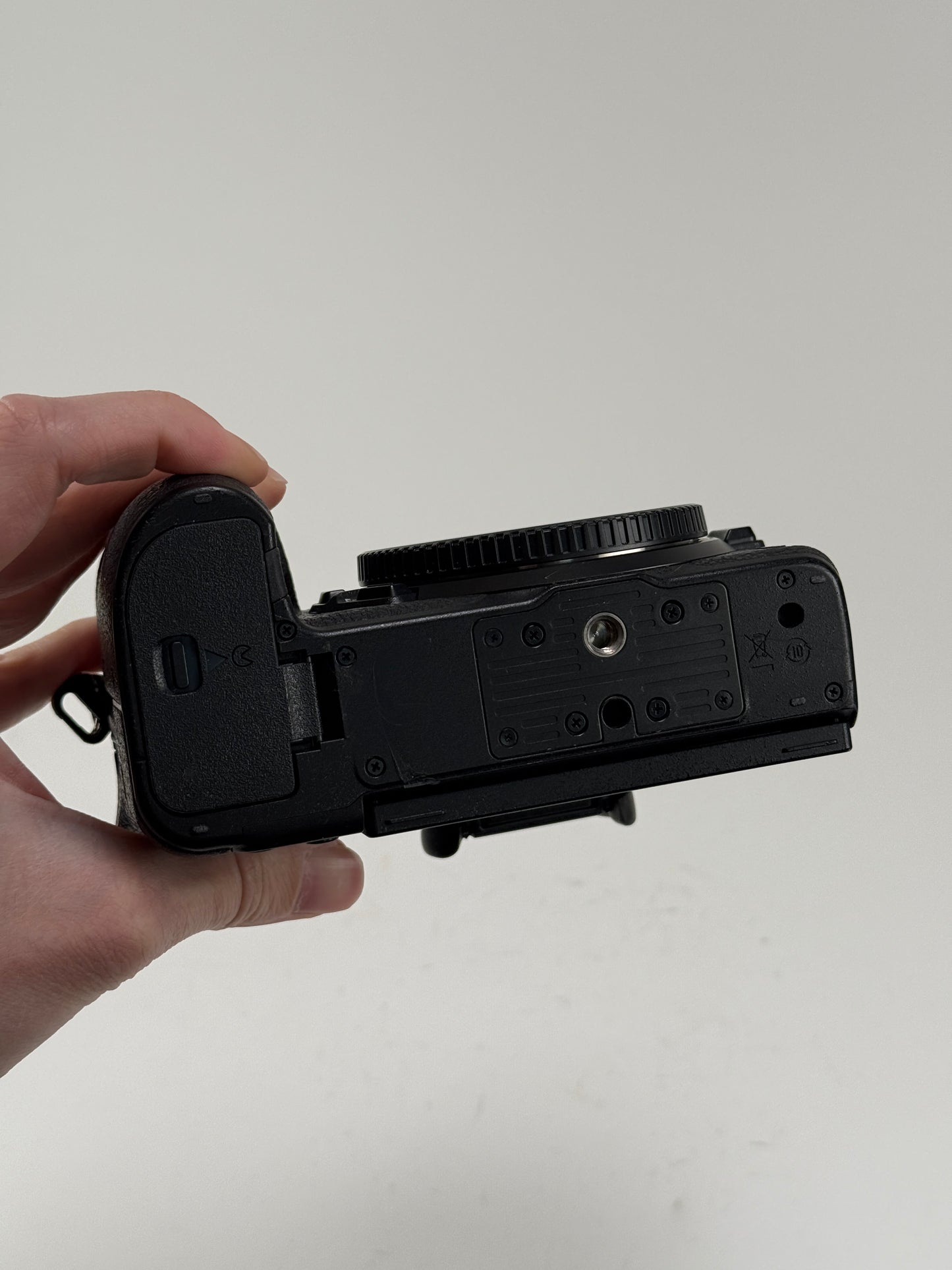 Nikon Z6 mirrorless digital camera body