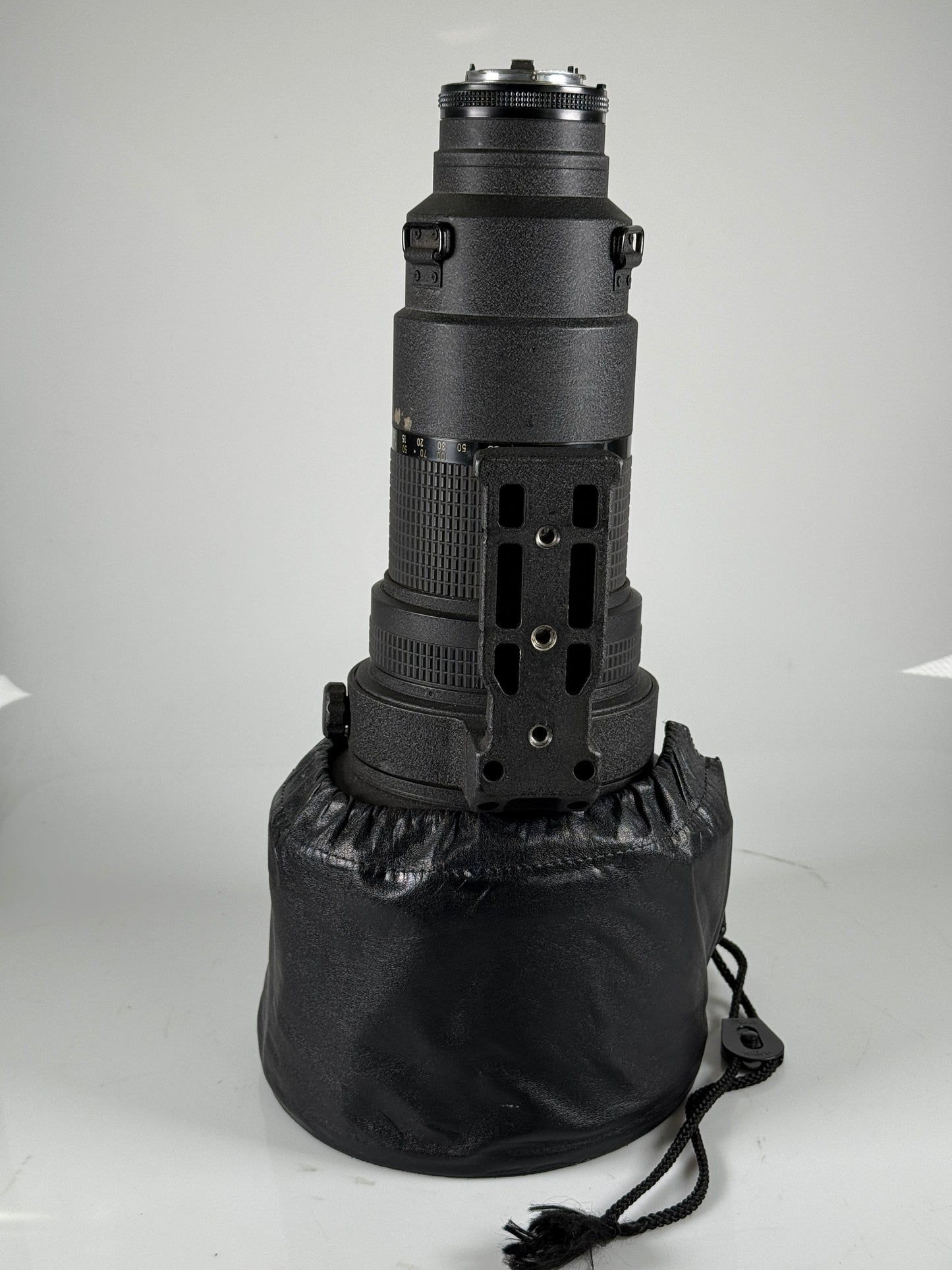 Nikon AF-I Nikkor 400mm f2.8 D ED lens