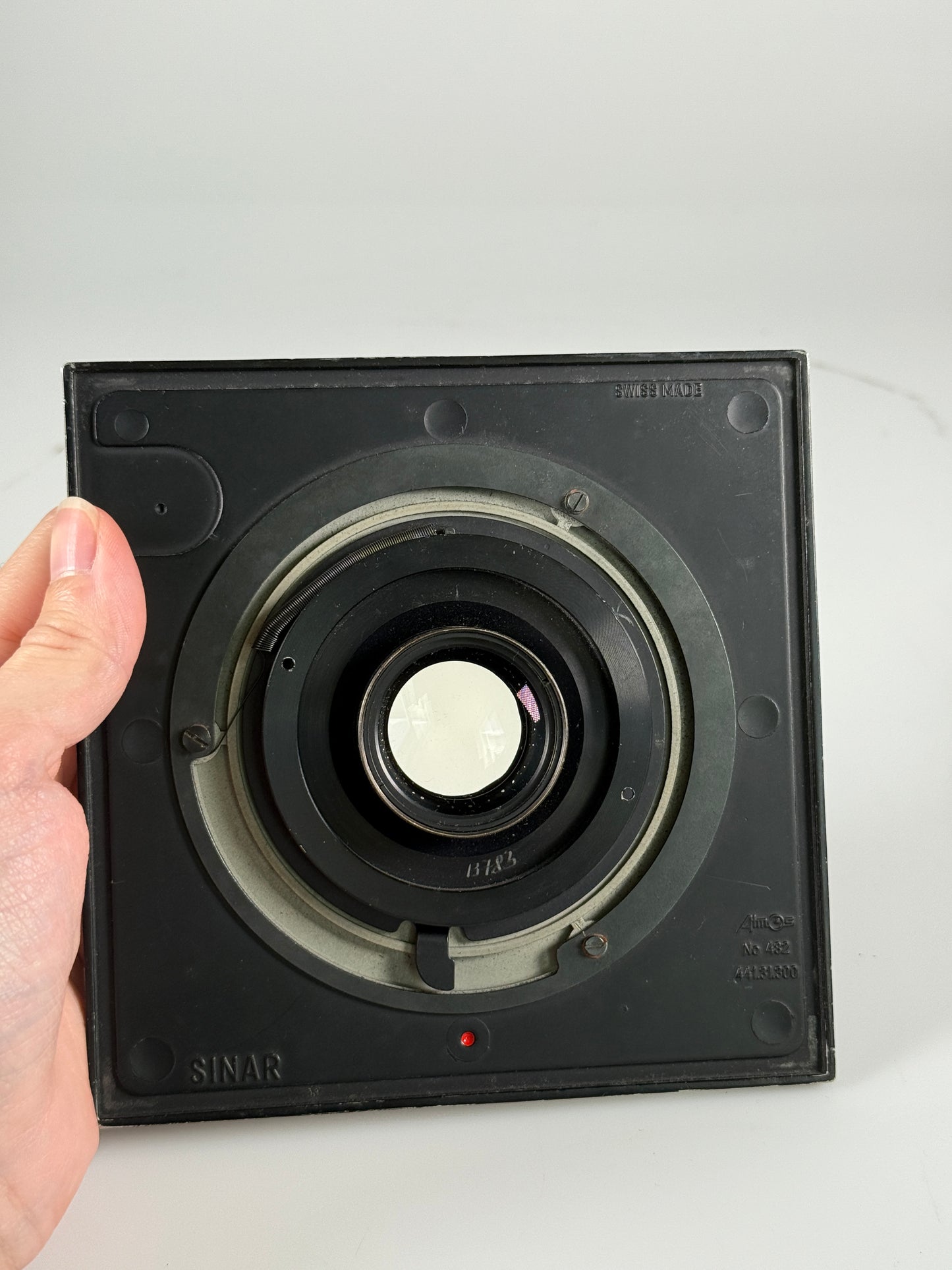 Schneider Kreuznach Symmar 150mm f6.8 265mm f12 convertible lens in DB shutter