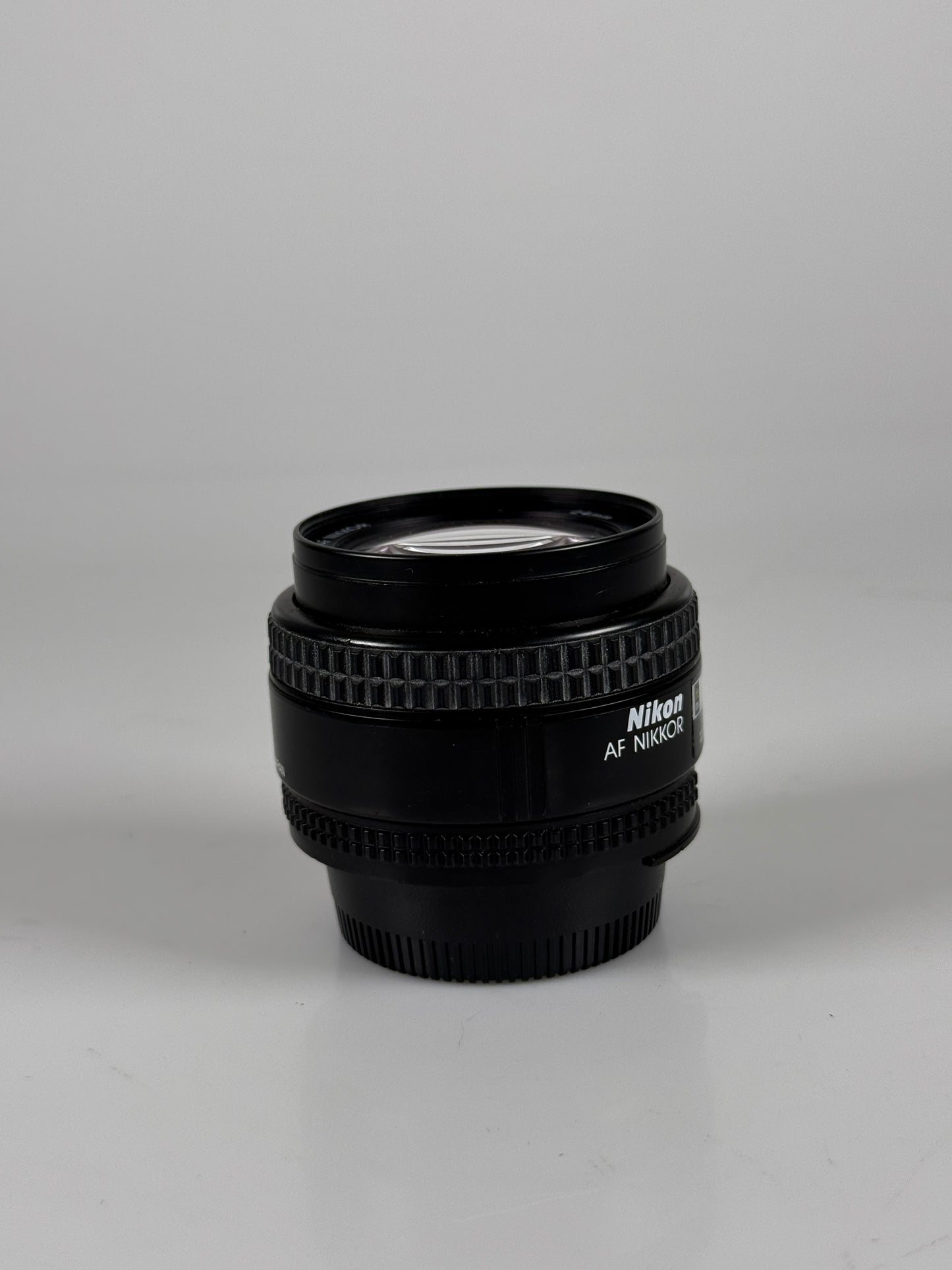 Nikon Nikkor AF 24mm f2.8 Lens