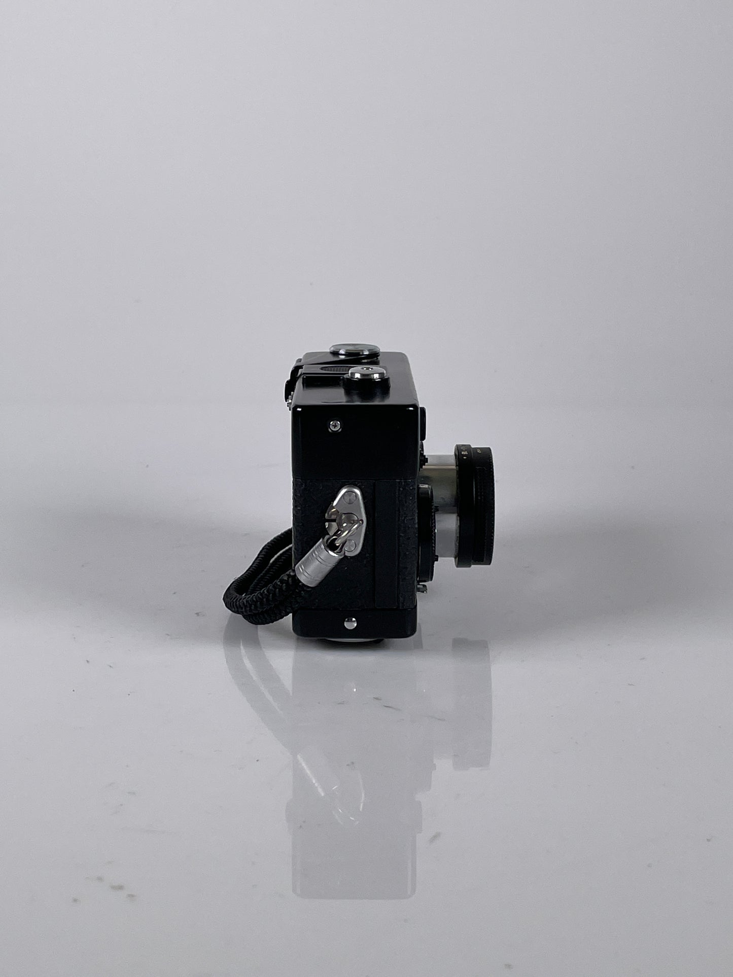 Rollei 35 35SE 40mm Sonnar f2.8 HFT Lens black