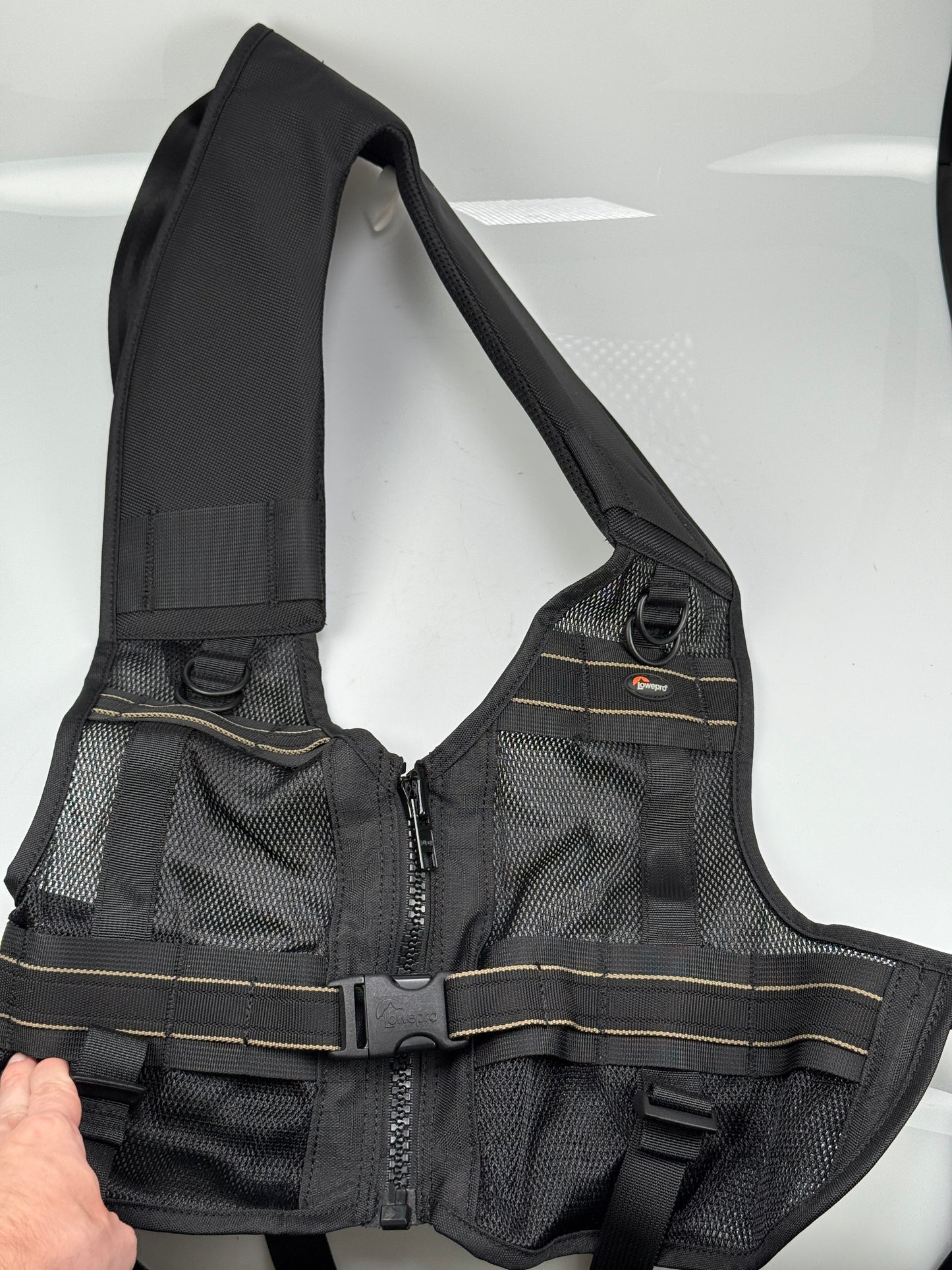 Lowepro S&F Vest Harness for cameras