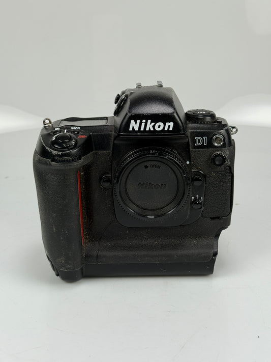 Nikon D1 Digital SLR Camera Body