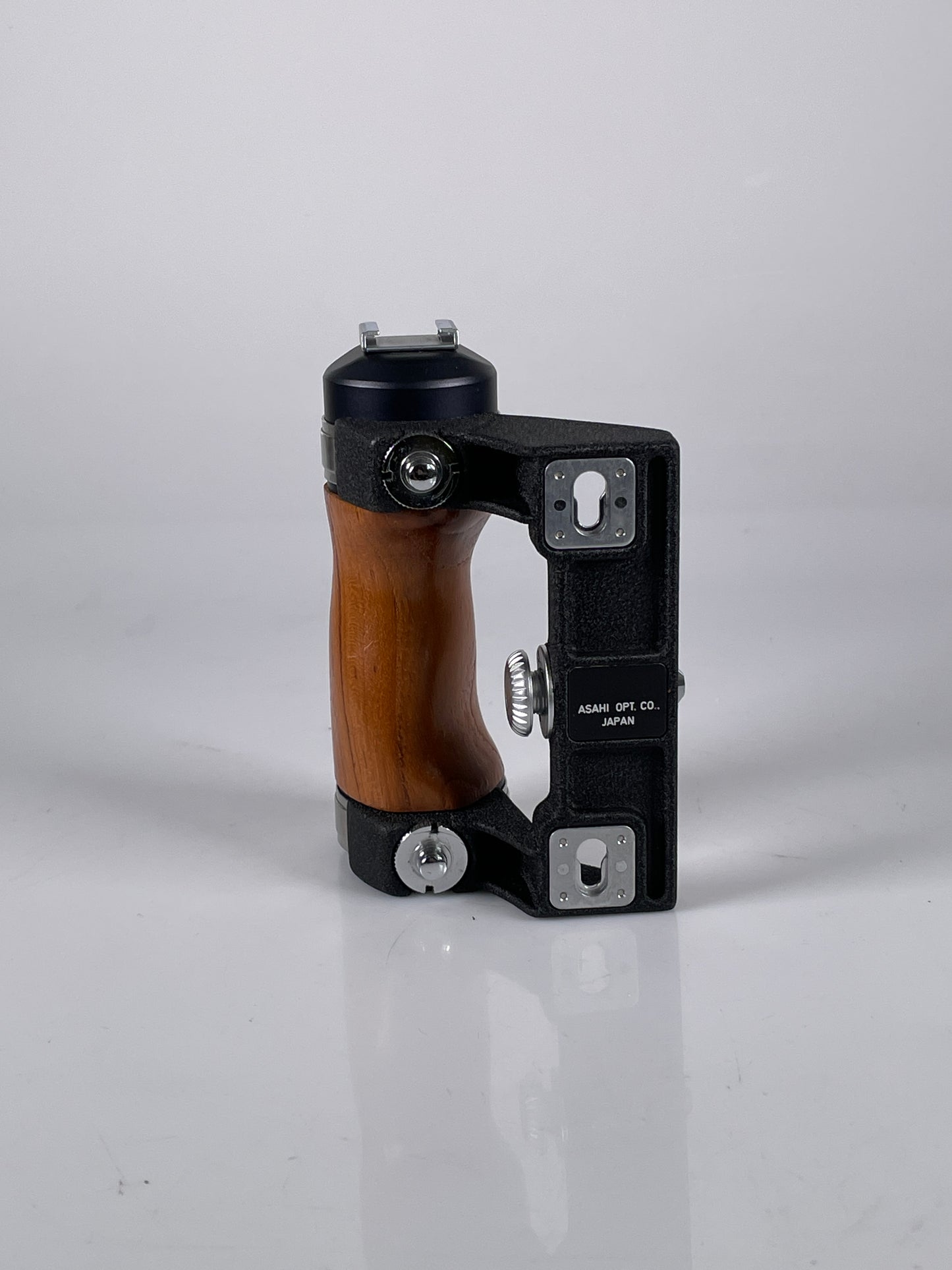 Pentax Wood Hand Grip for Pentax 6x7 67 67II Camera
