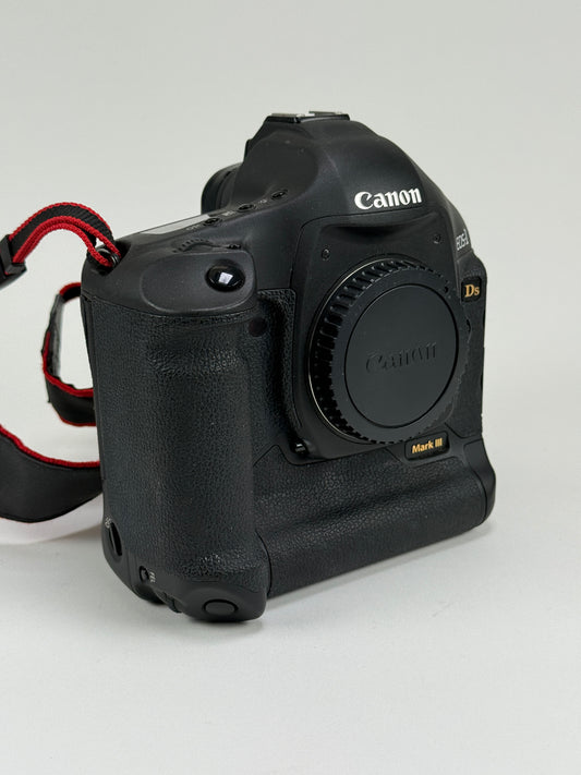 Canon EOS-1Ds Mark III 21.1MP Professional Full-Frame DSLR Camera Body