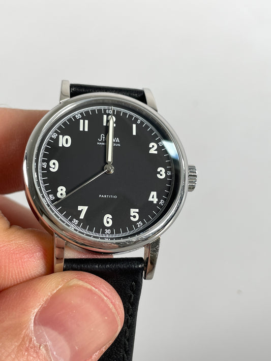 Stowa Partitio Classic black manual wind leather strap