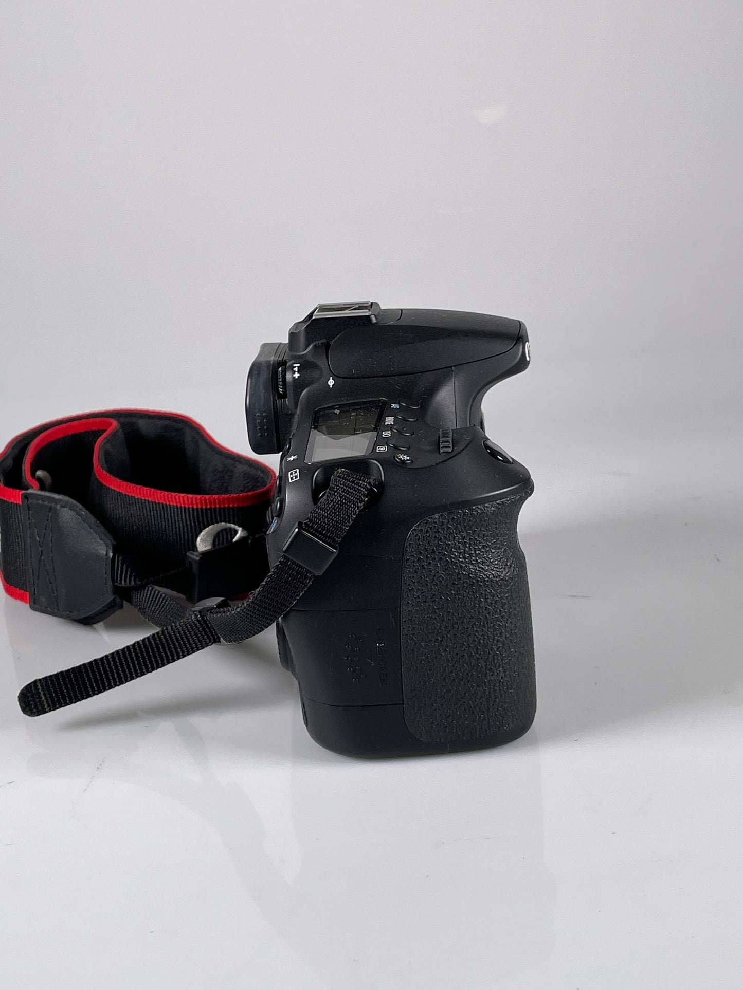 Canon 60D Digital SLR Camera Body 18.0MP