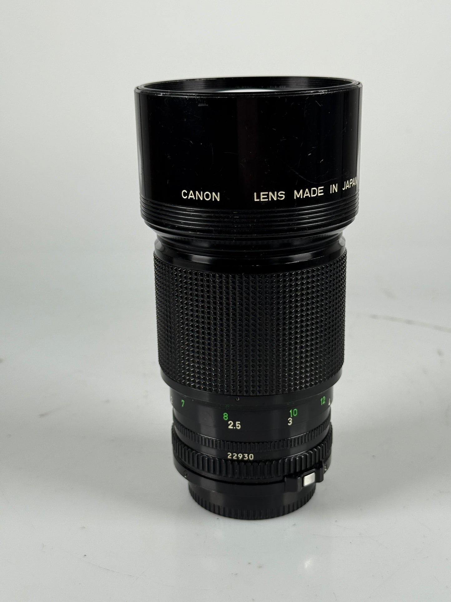CANON New FD NFD 200mm f2.8 Telephoto MF Lens