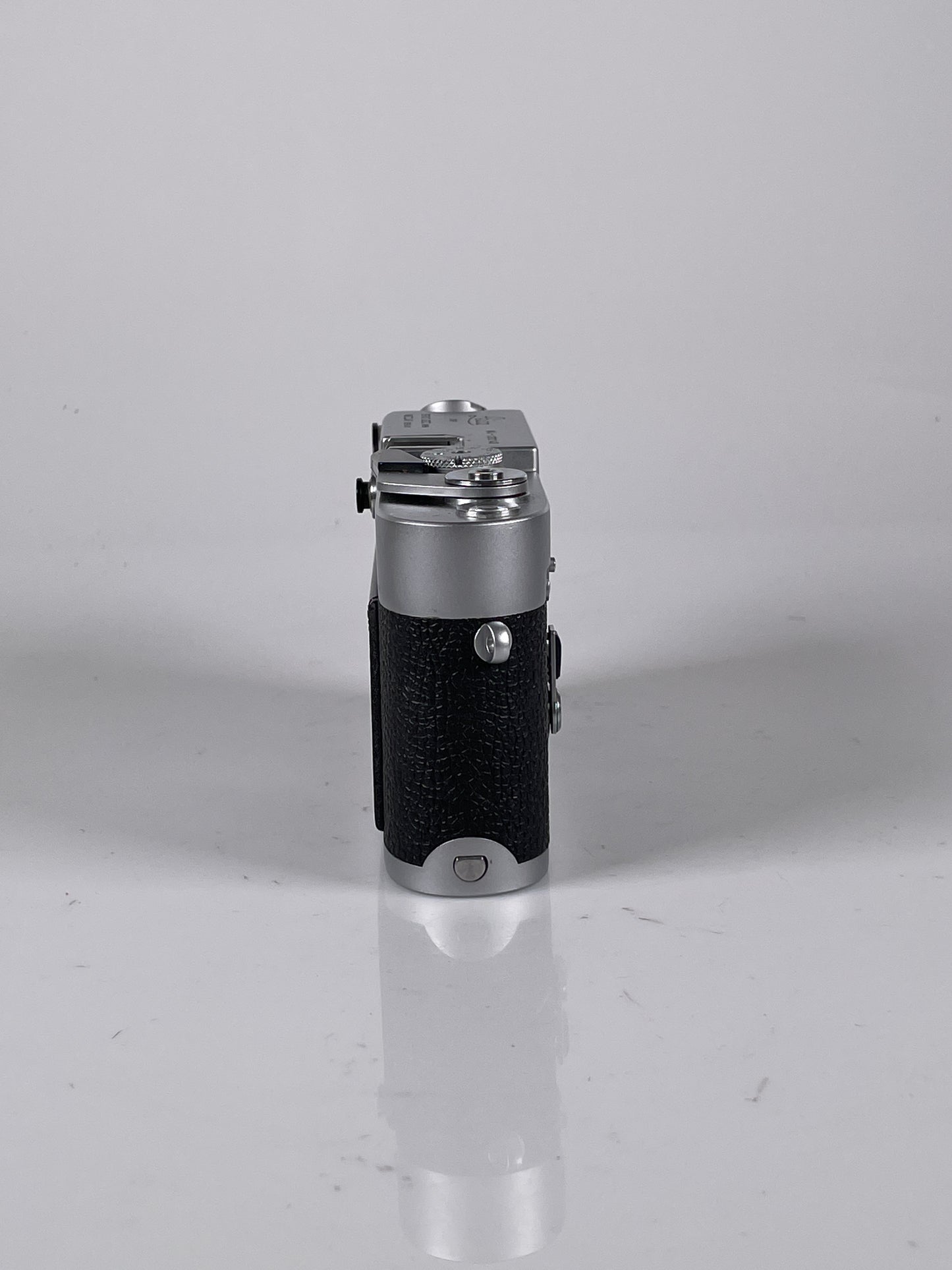 Leica M4 Chrome 35mm rangefinder film camera body