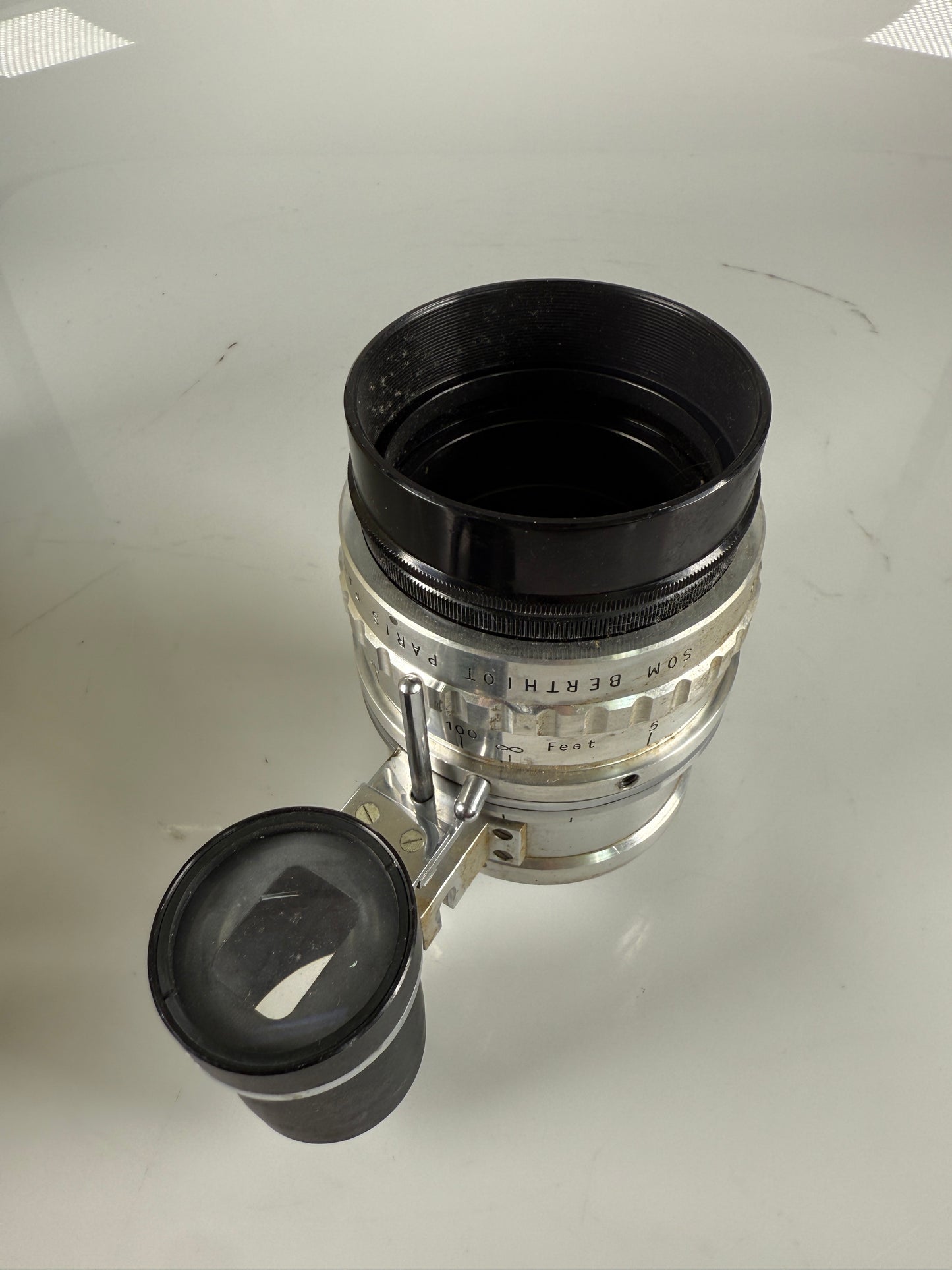 Som Berthiot Paris Pan-Cinor 20-60mm f2.8 c mount lens Bte S.G.S.G