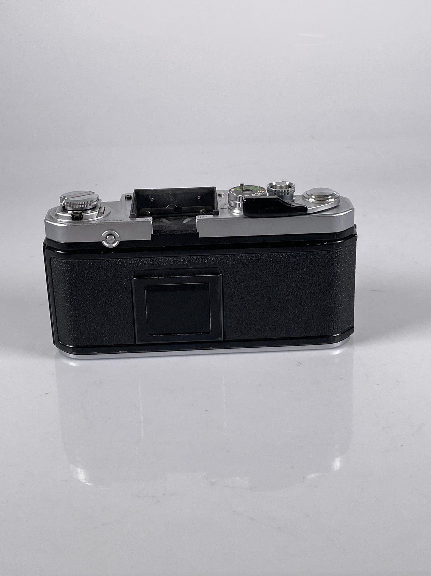 Nikon F2 Chrome body without finder 35mm film camera