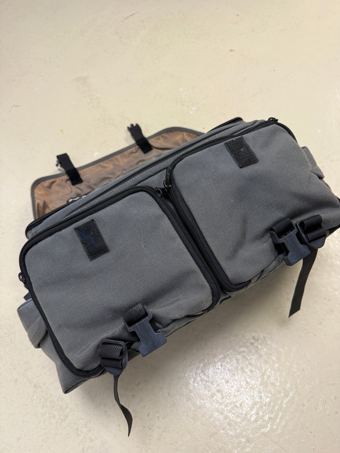 Tamrac Vintage Model 709 Camera Bag Grey Gray