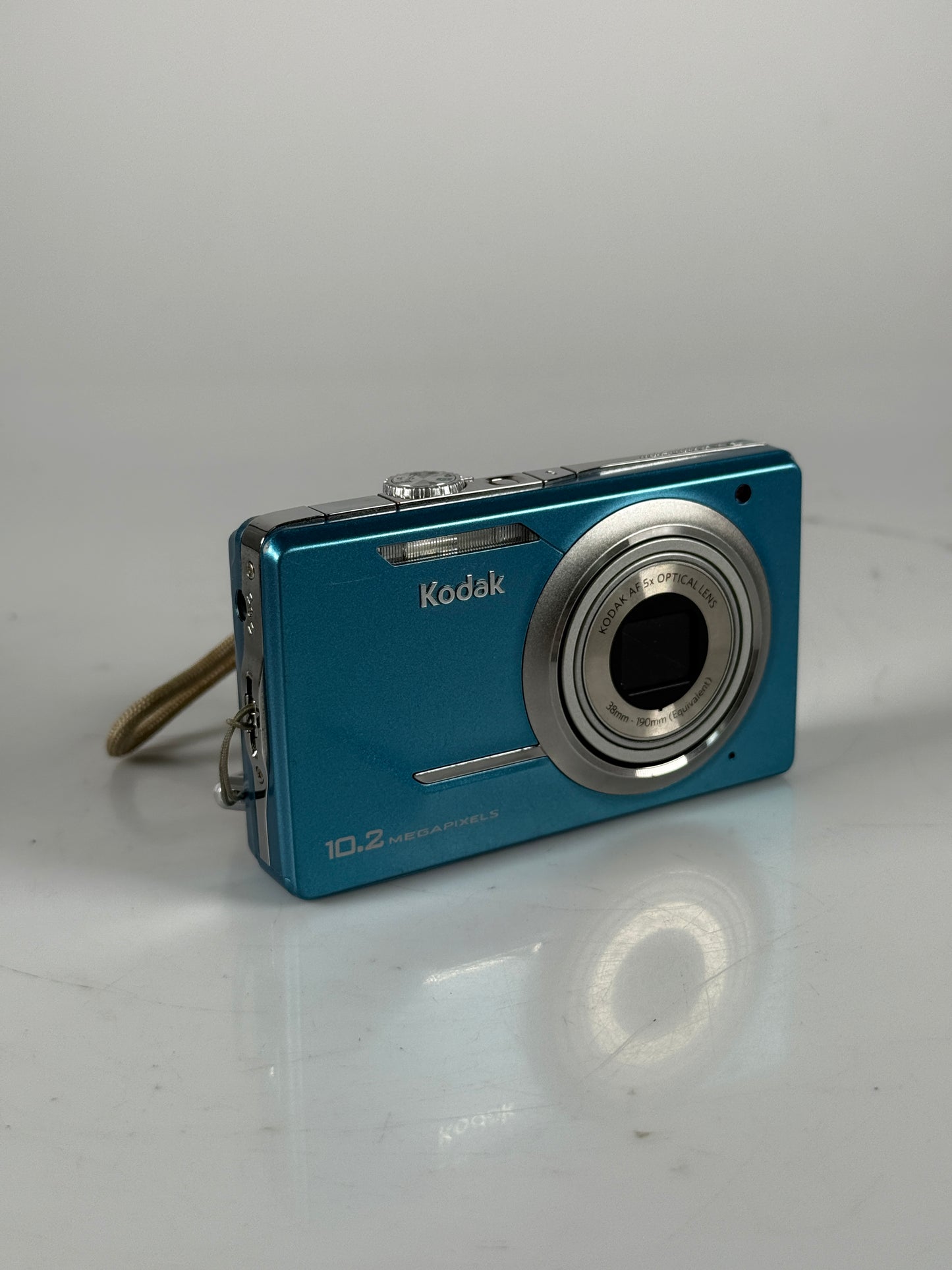 Kodak EasyShare M380 10.2MP Compact Digital Camera Blue