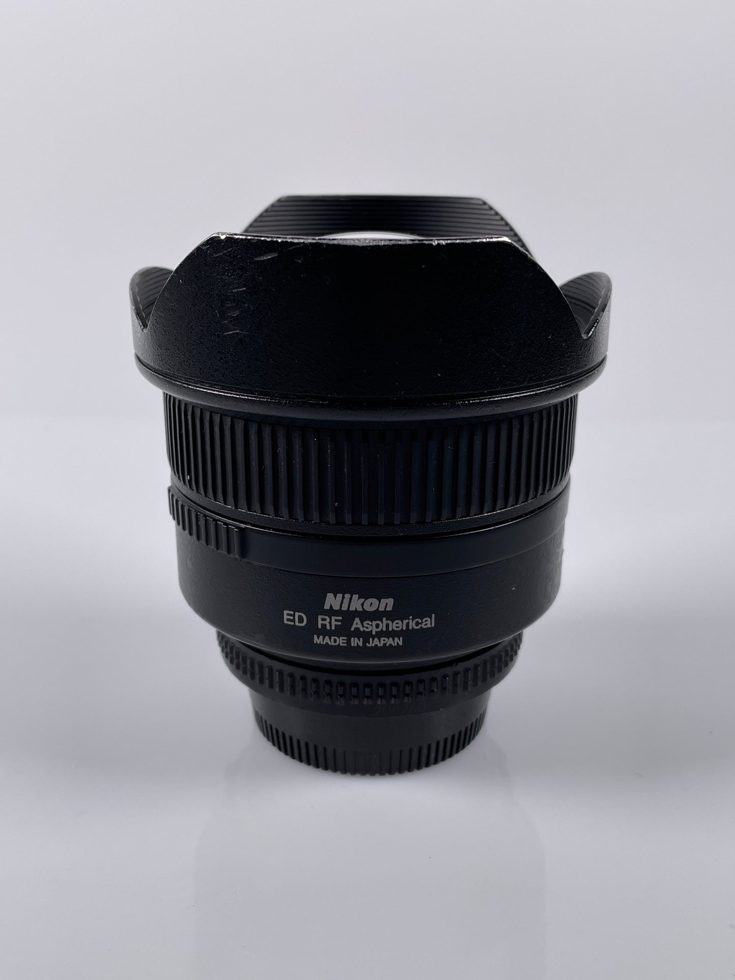 Nikon AF NIKKOR 14mm f2.8 D ED RF Aspherical Wide Angle Lens