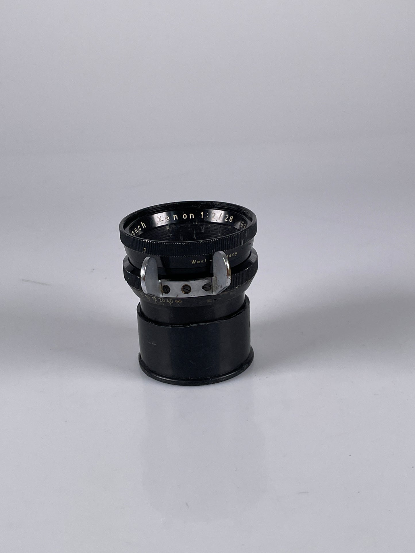 Schneider Kreuznach Arriflex Cine Xenon 28mm f2 arri standard cinema lens