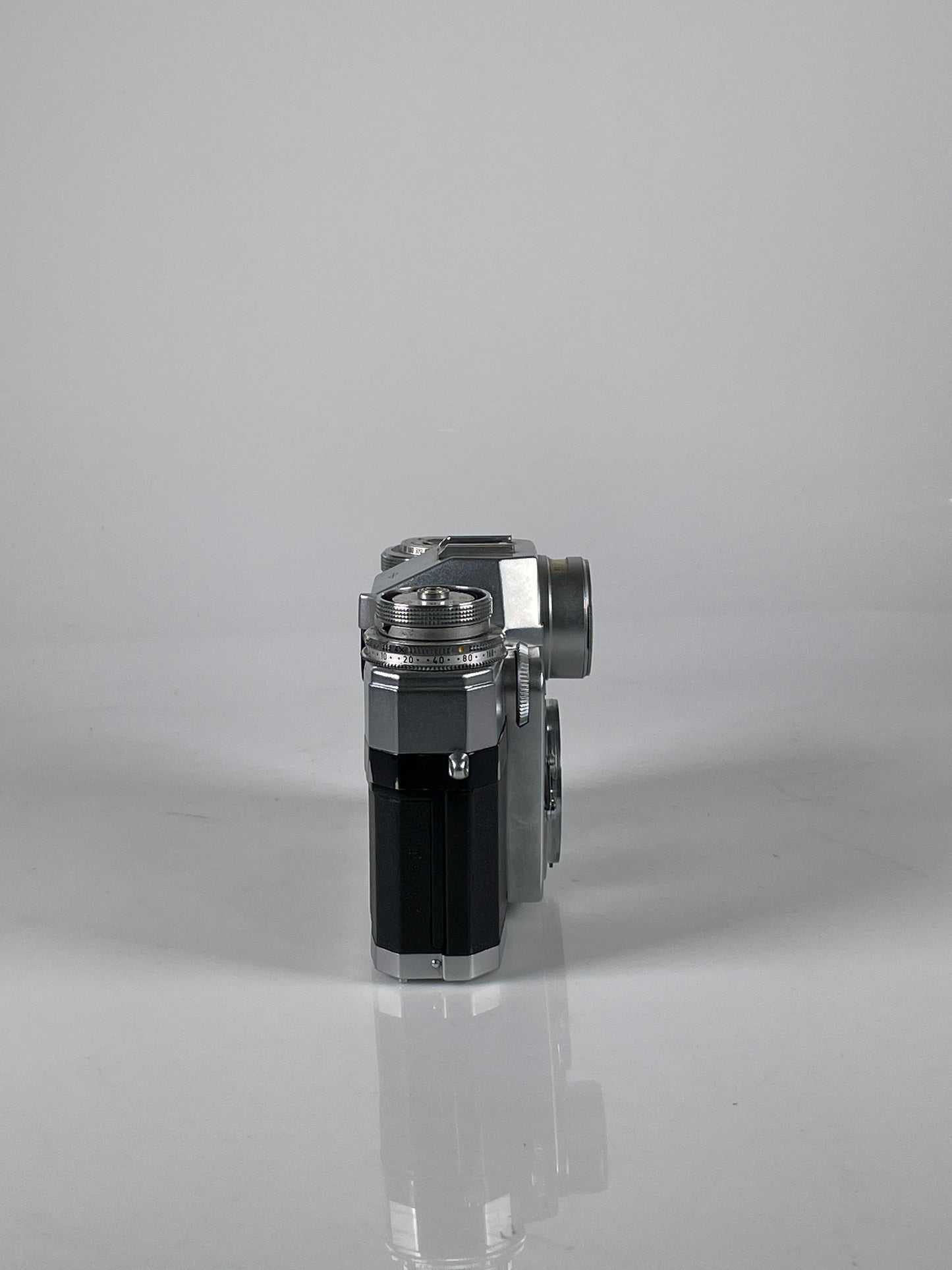 Zeiss Ikon Contarex Bullseye 35mm SLR Film Camera