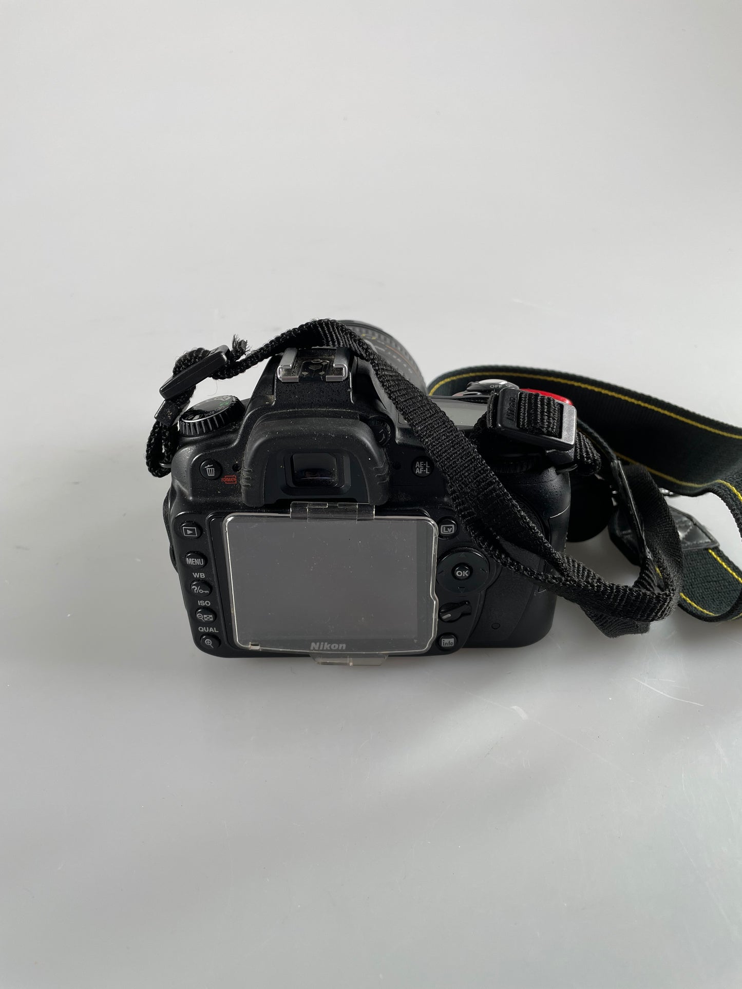 Nikon D90 12.3MP Digital SLR Camera Body kit 24-85mm f2.8-4 D lens