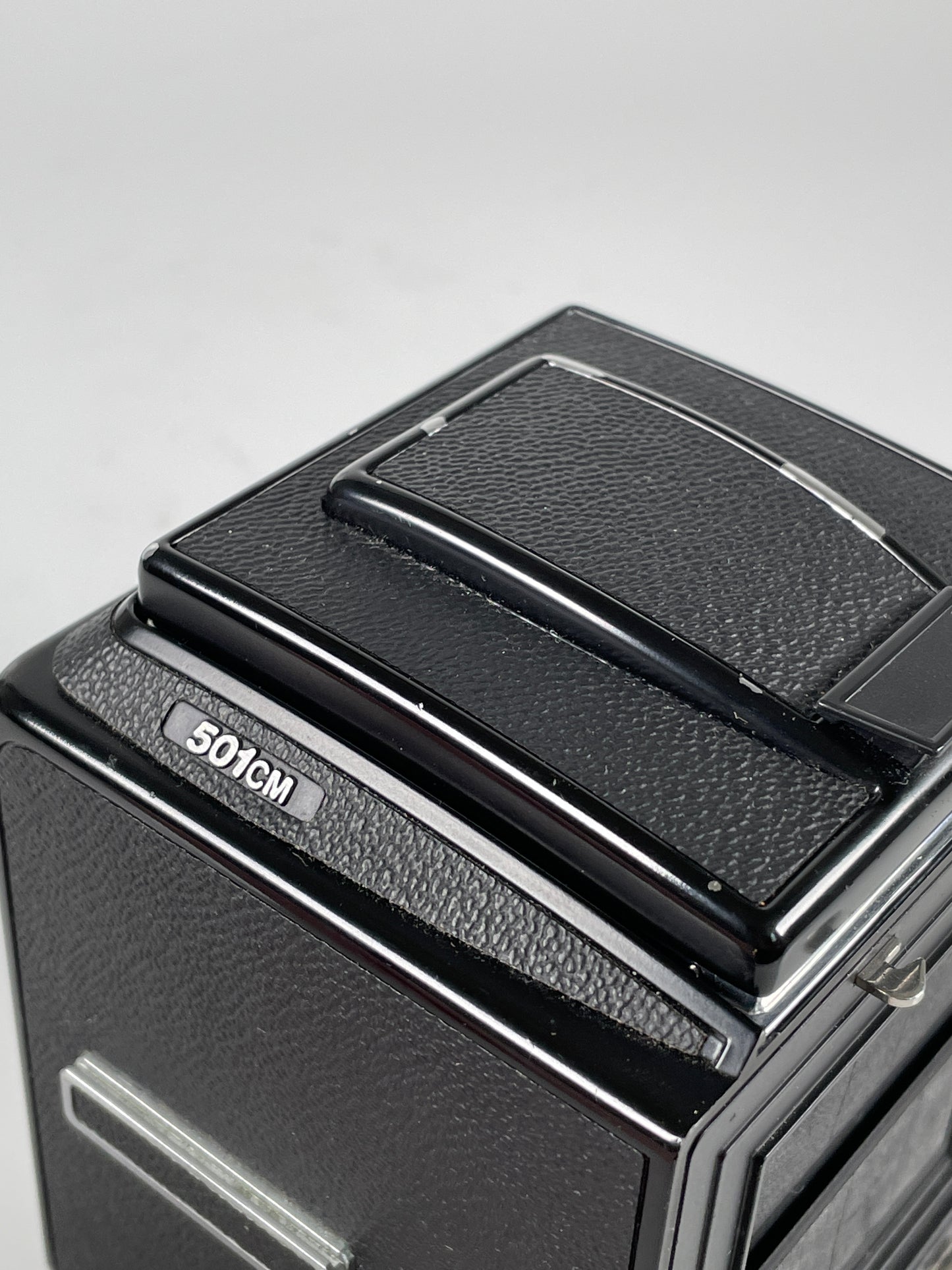Hasselblad 501CM Film Camera Body Black, wlf waist level, acute matte split screen