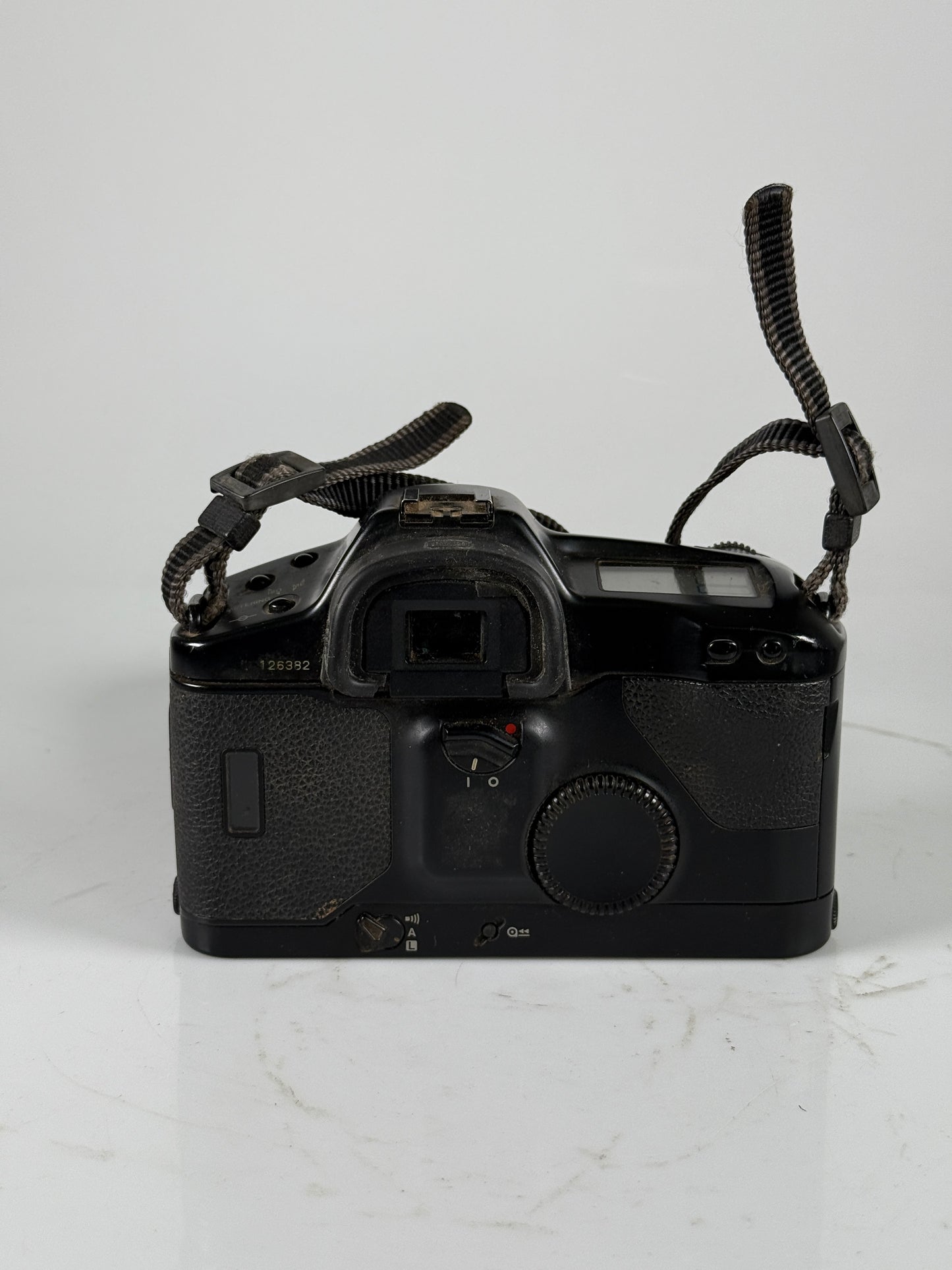 Canon EOS-1 SLR 35mm Film Camera Body