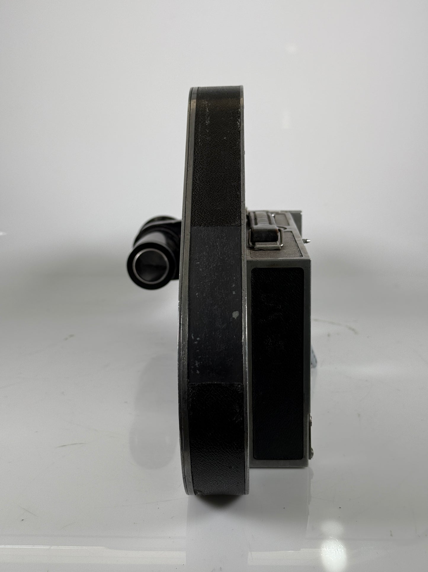 Vintage Cine Kodak Special II 16mm w/ Zoomar 1-3 inch f2.8 lens Film Camera