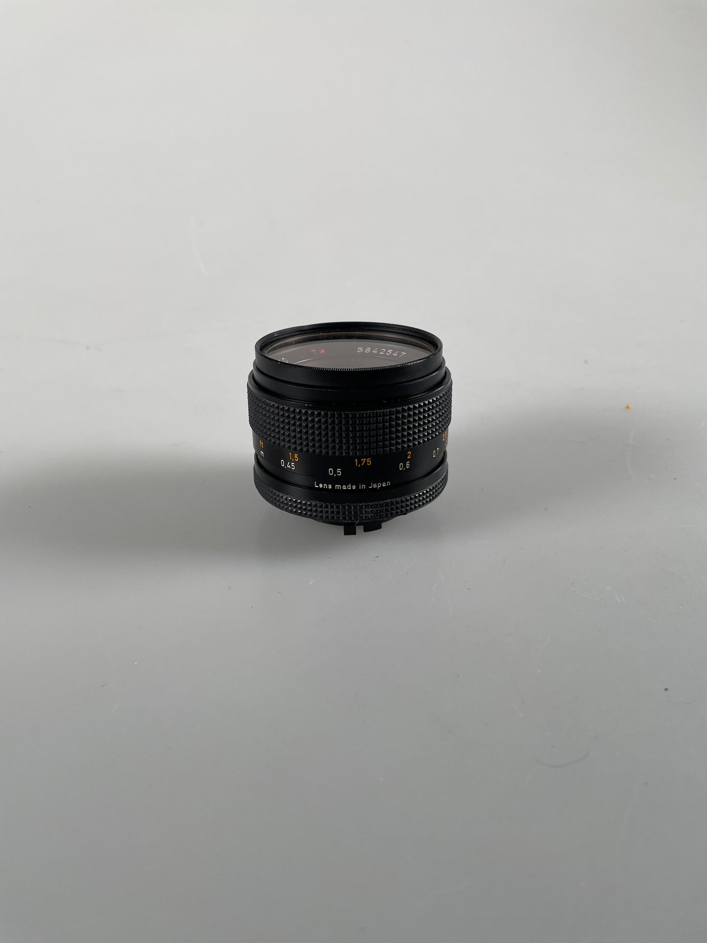 Contax Carl Zeiss Planar 50mm f/1.4 T* AEJ CY Mount Lens