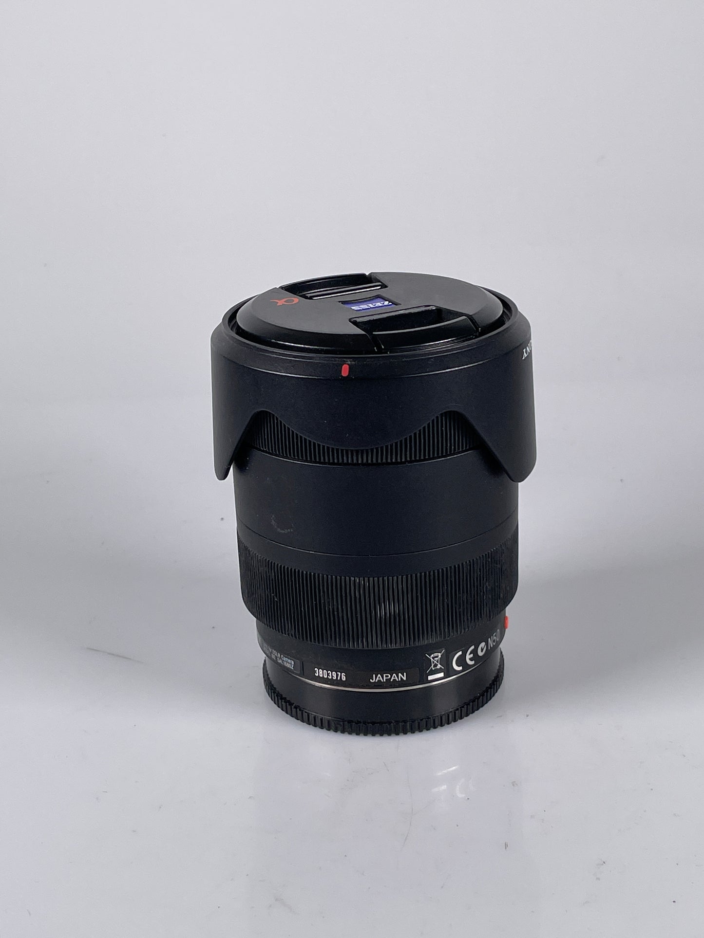 Sony DT 16-80mm f3.5-4.5 Vario Sonnar ZA T* Lens SAL1680Z A Mount