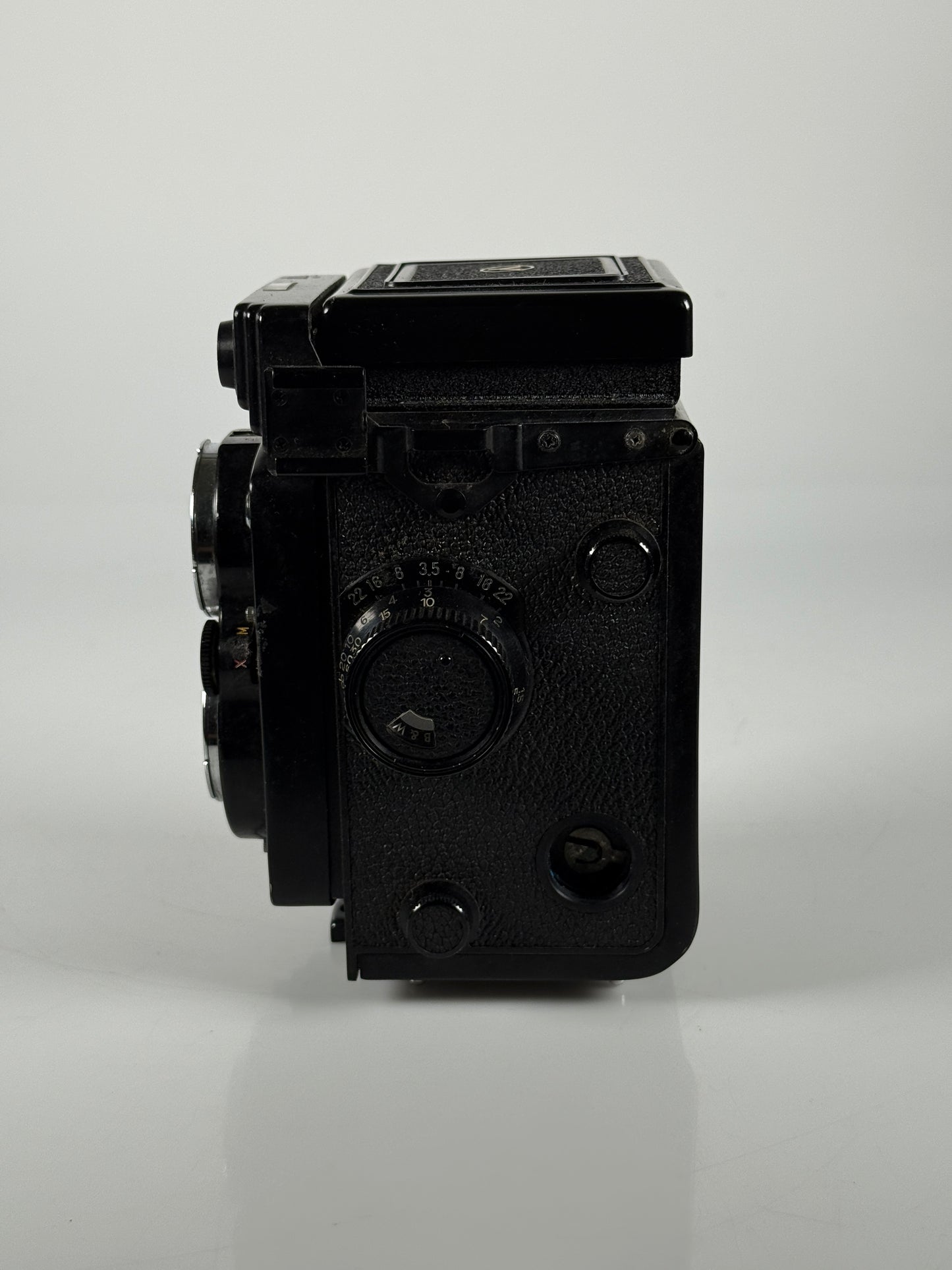 Yashica Mat 124G Medium Format 6x6 TLR Camera
