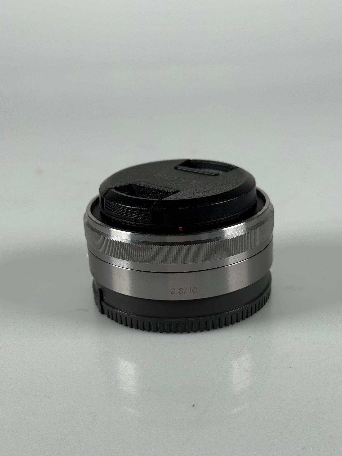 Sony SEL16F28 16mm F2.8 E Mount AF Lens silver