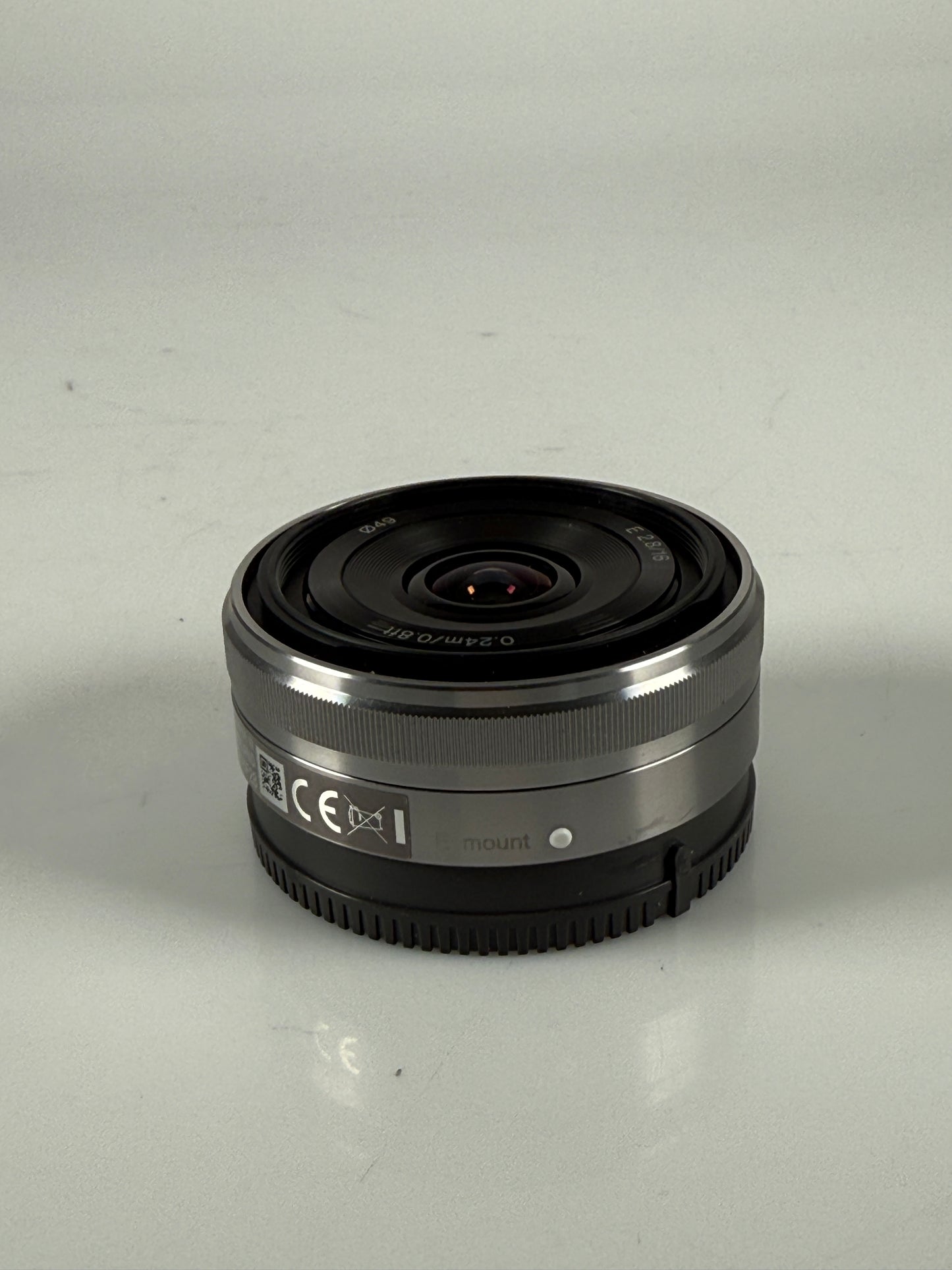 Sony SEL16F28 16mm F2.8 E Mount AF Lens silver