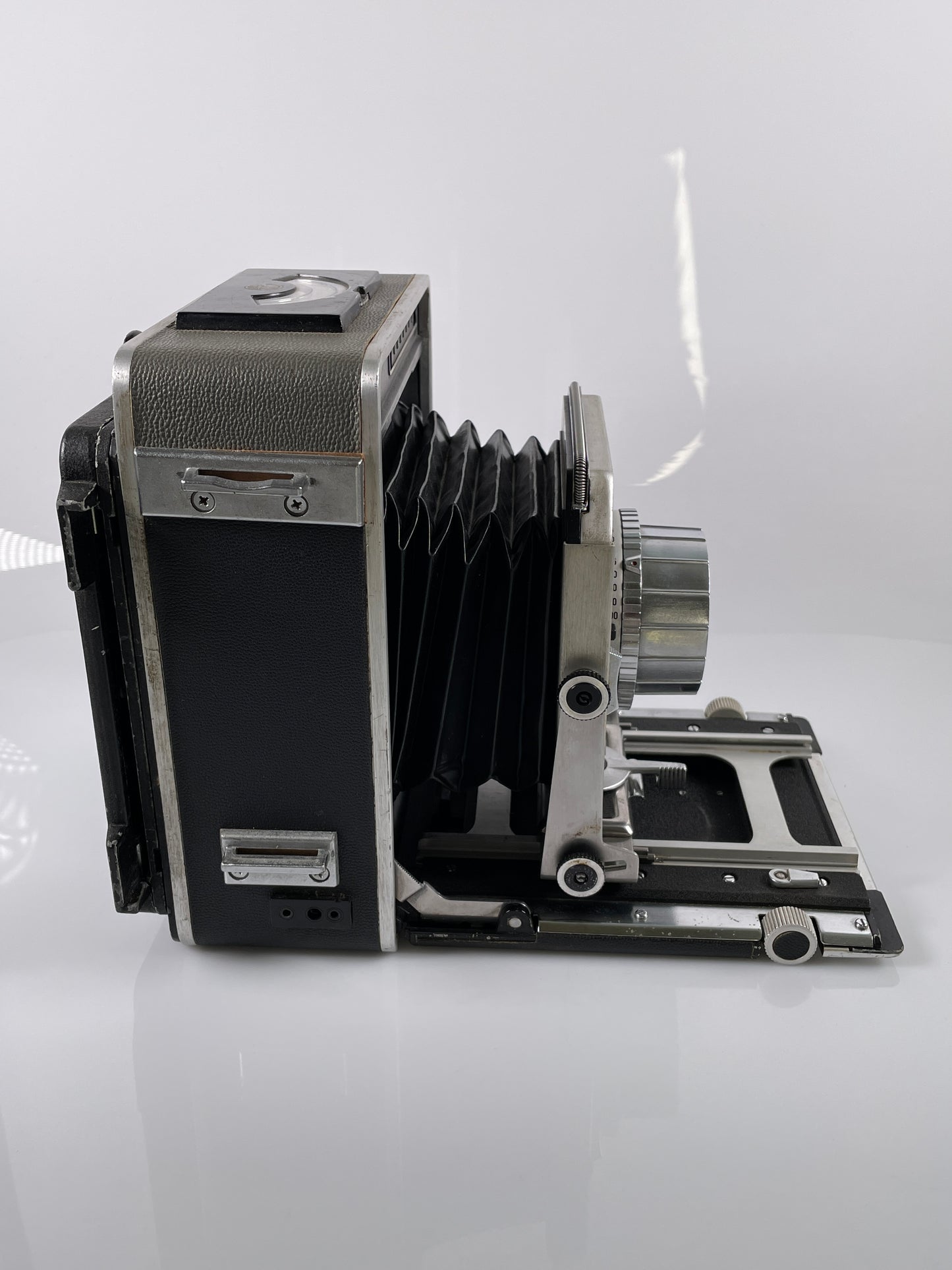Super Speed Graphic Large Format Film Camera 4x5 with Optar 135mm f4.7 lens