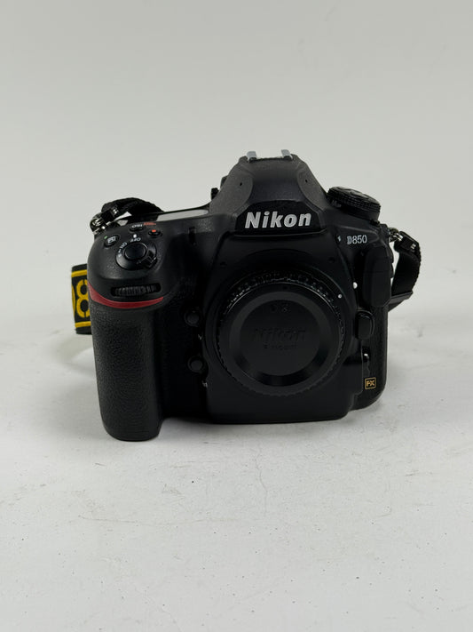 Nikon D850 Full Frame Digital camera body