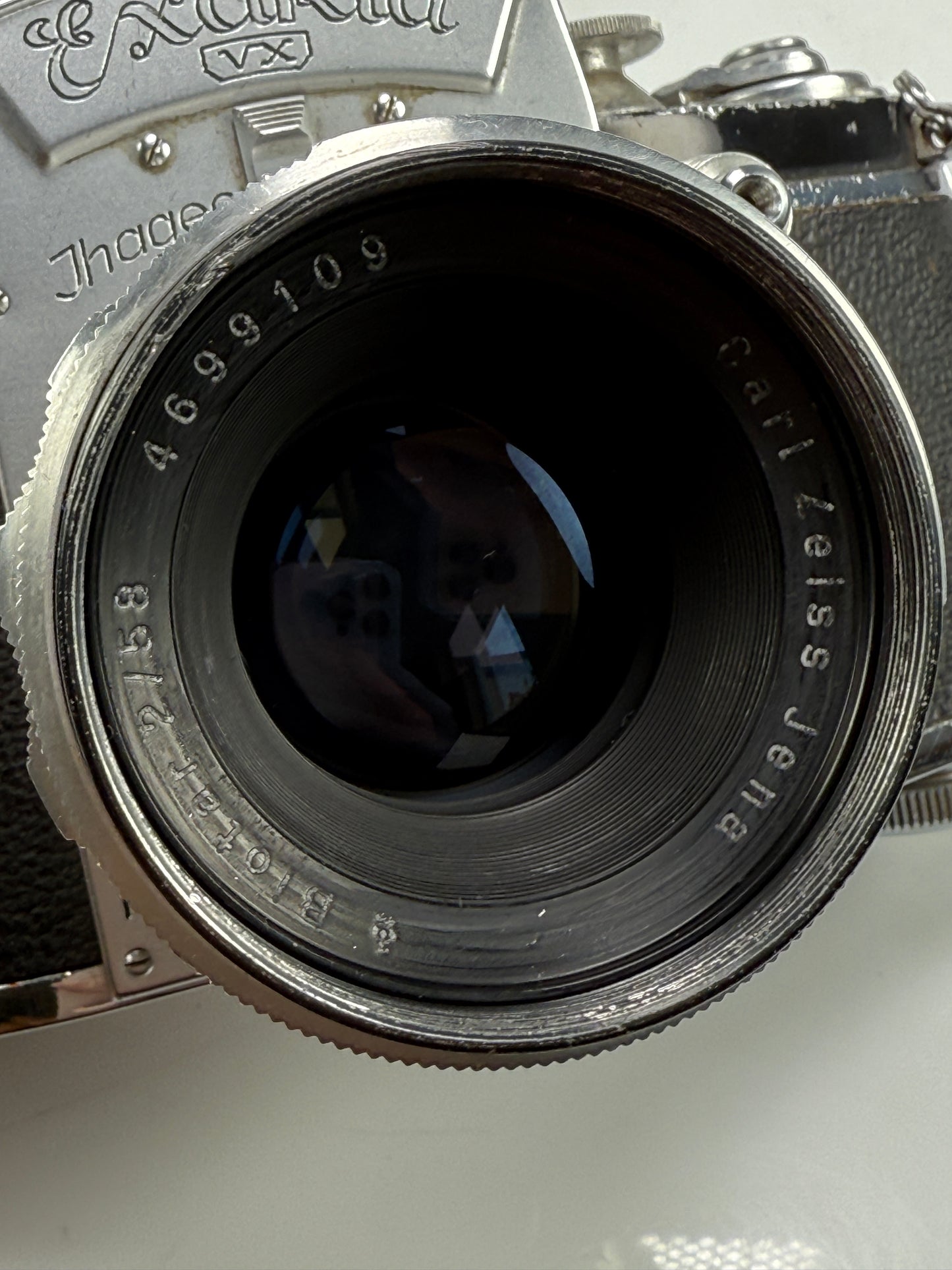 Exakta film camera w/ Carl Zeiss Jena Biotar 58mm F2 Lens