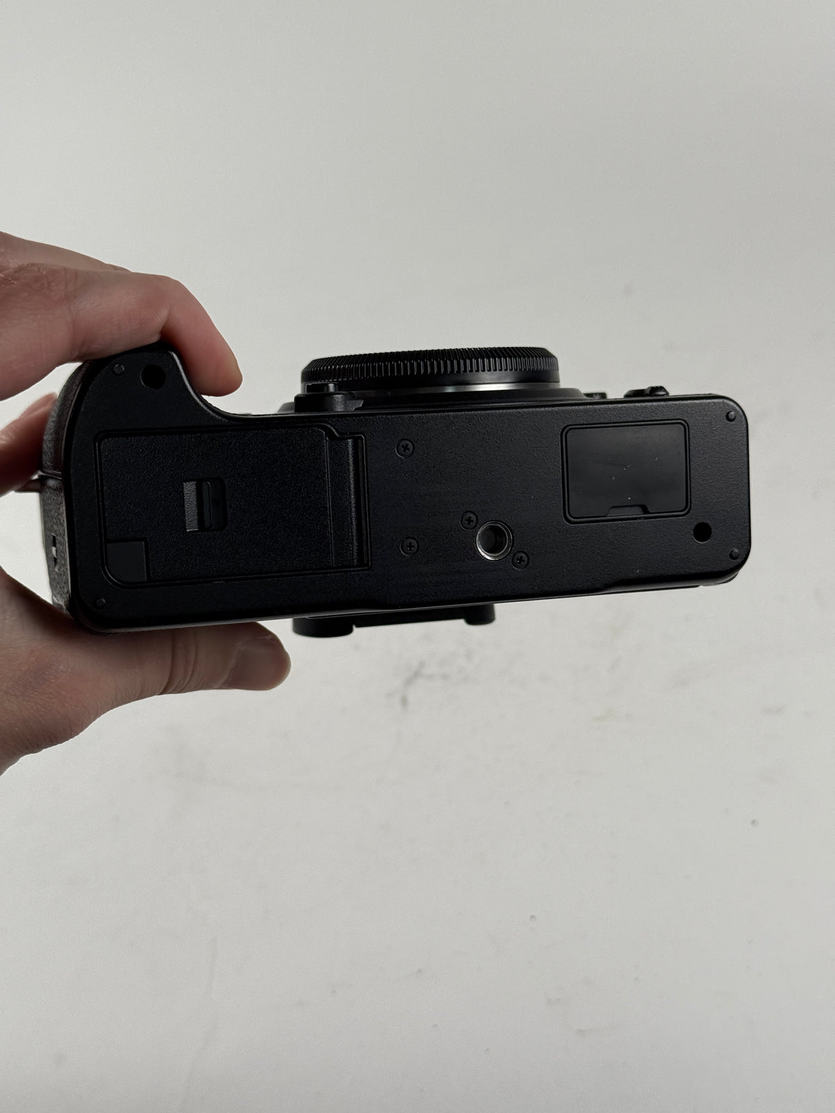 Fuji Fujifilm XT4 XT-4 26.1MP Black Body Only
