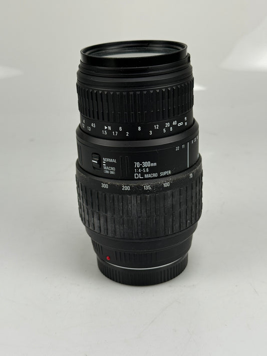 Sigma AF 70-300mm f4-5.6 DL Macro Super Minolta A mount Lens
