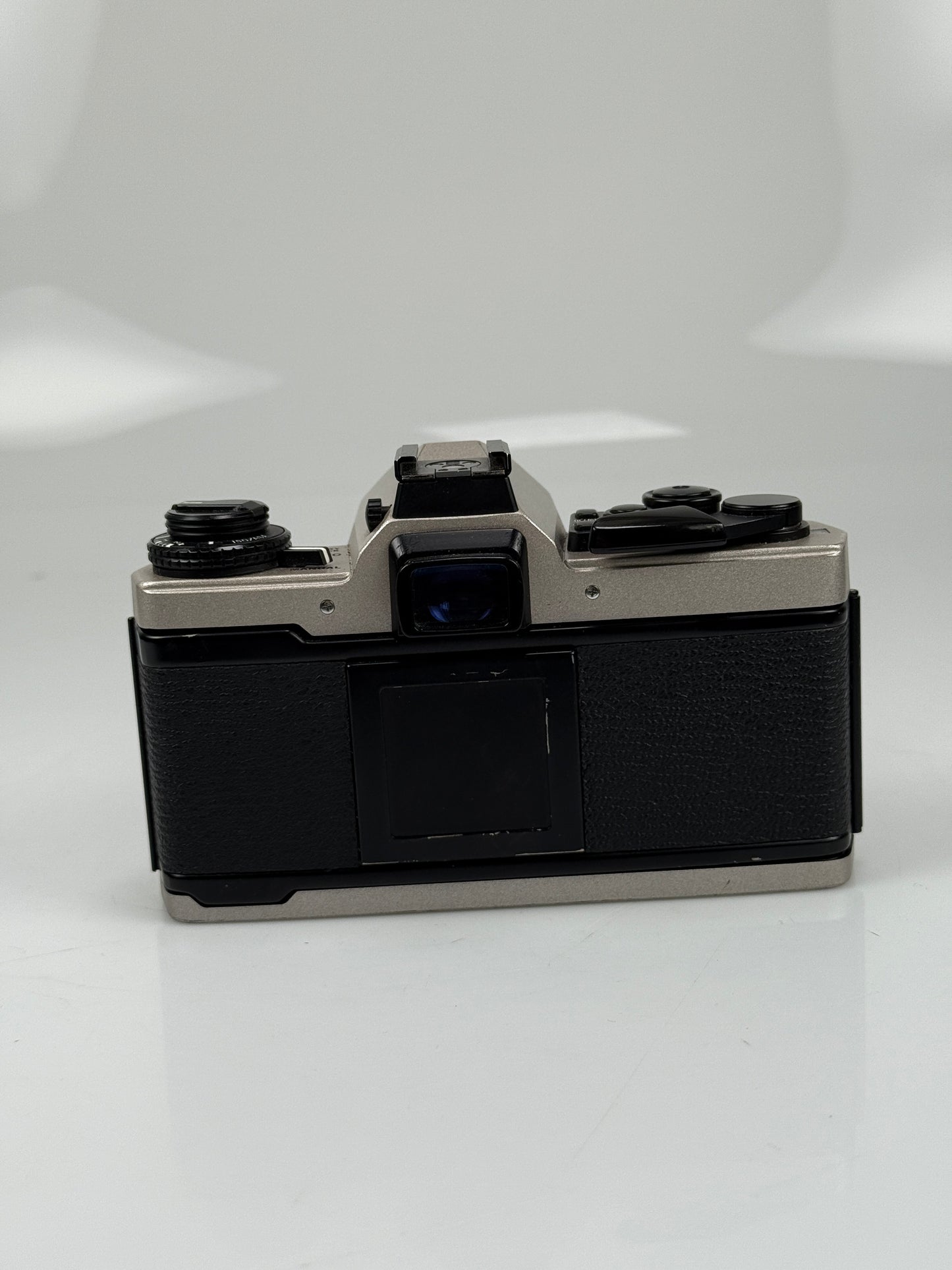 Olympus OM-4T Chrome 35mm SLR Film Camera